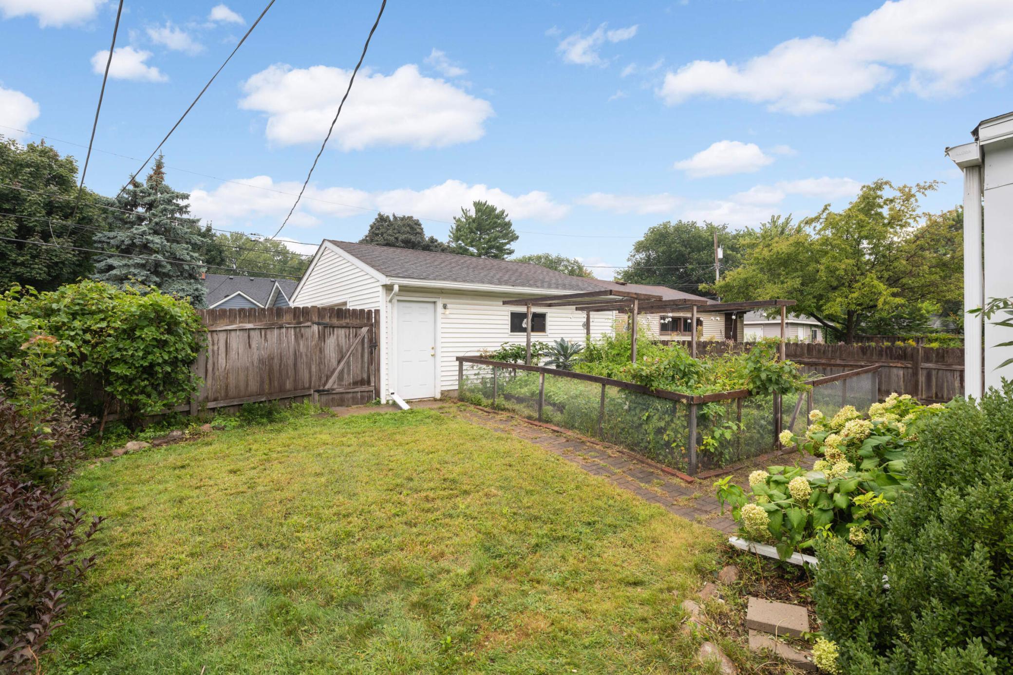 5756 Pillsbury Avenue S