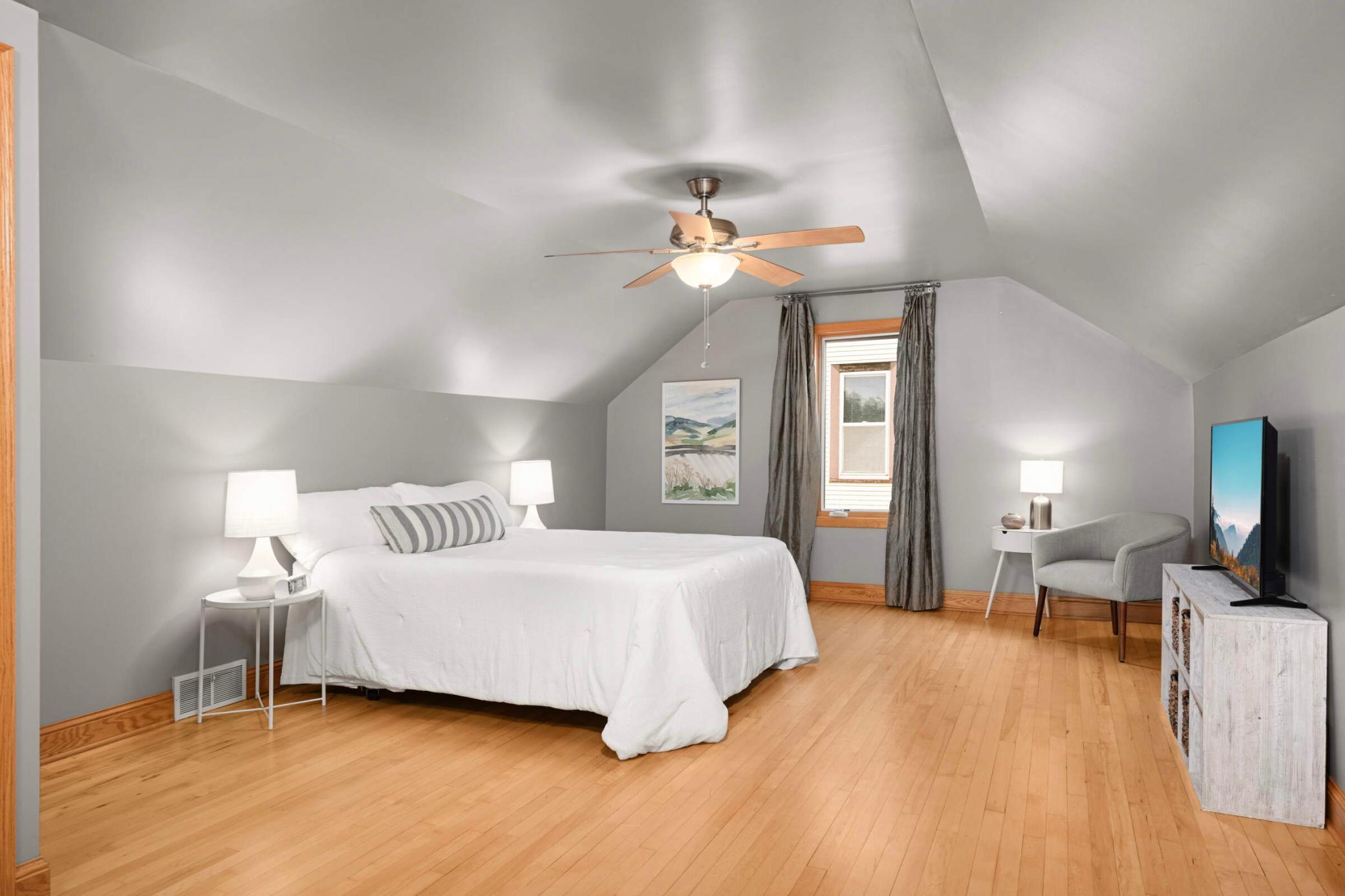 5756 Pillsbury Avenue S