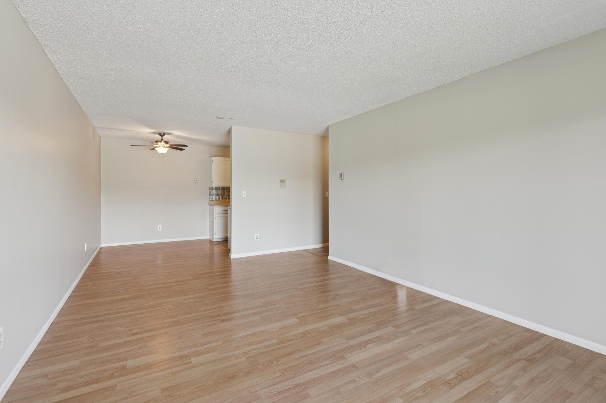 401 E Burnsville Parkway #106