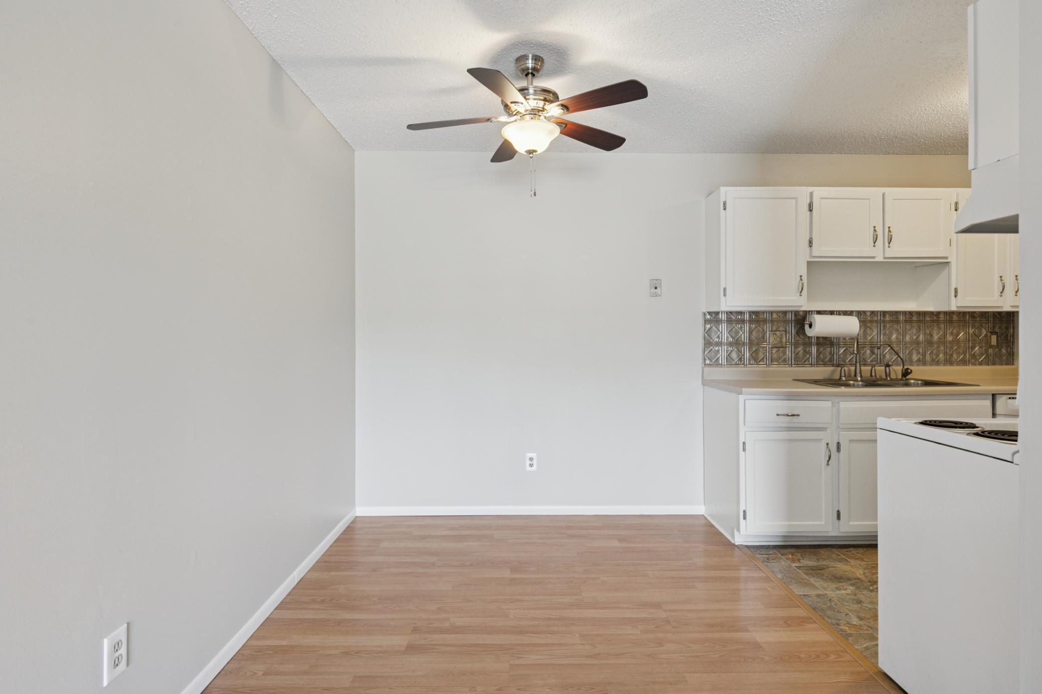 401 E Burnsville Parkway #106