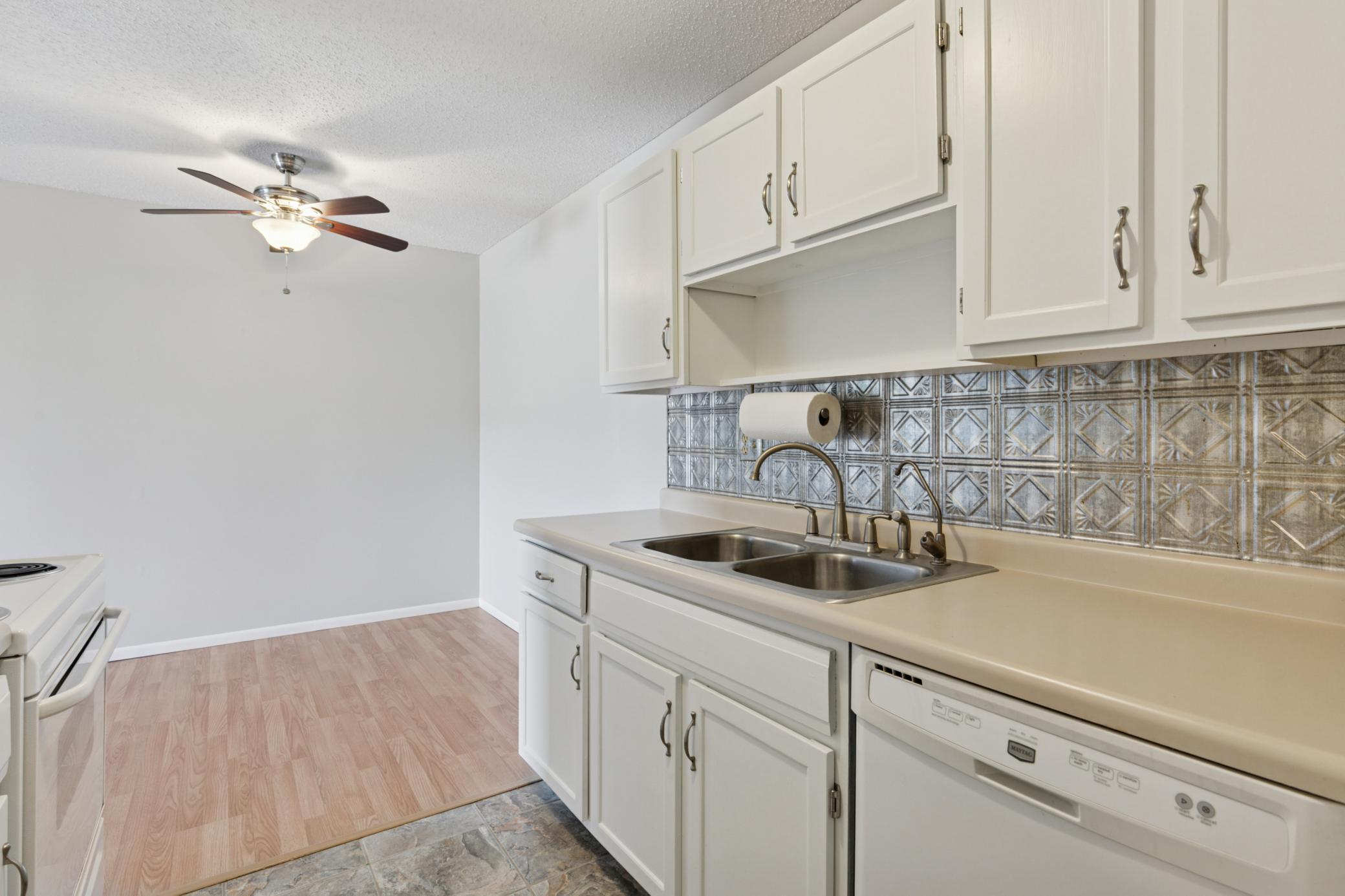 401 E Burnsville Parkway #106