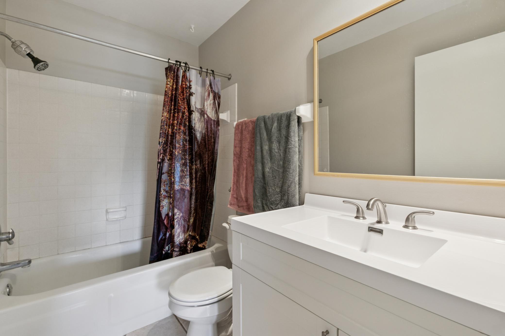401 E Burnsville Parkway #106