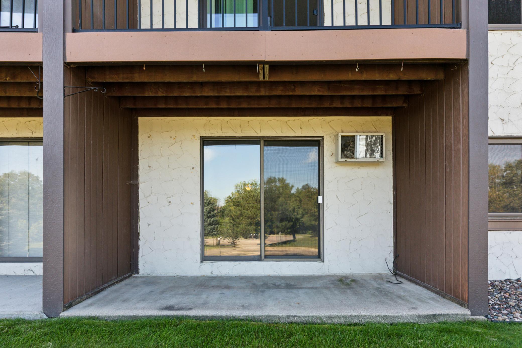 401 E Burnsville Parkway #106