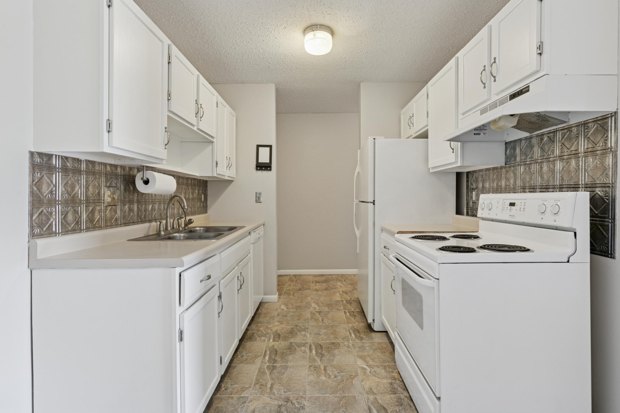 401 E Burnsville Parkway #106