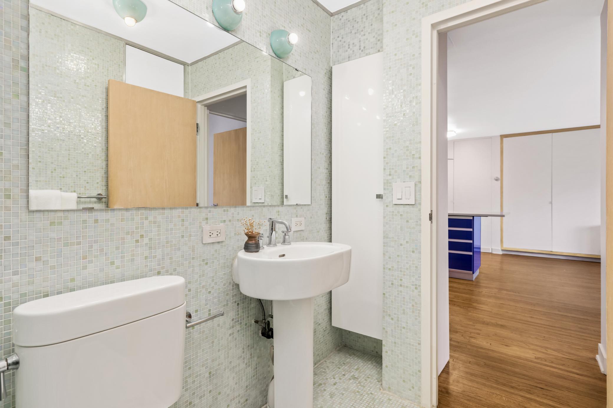 2928 Dean Parkway #3B