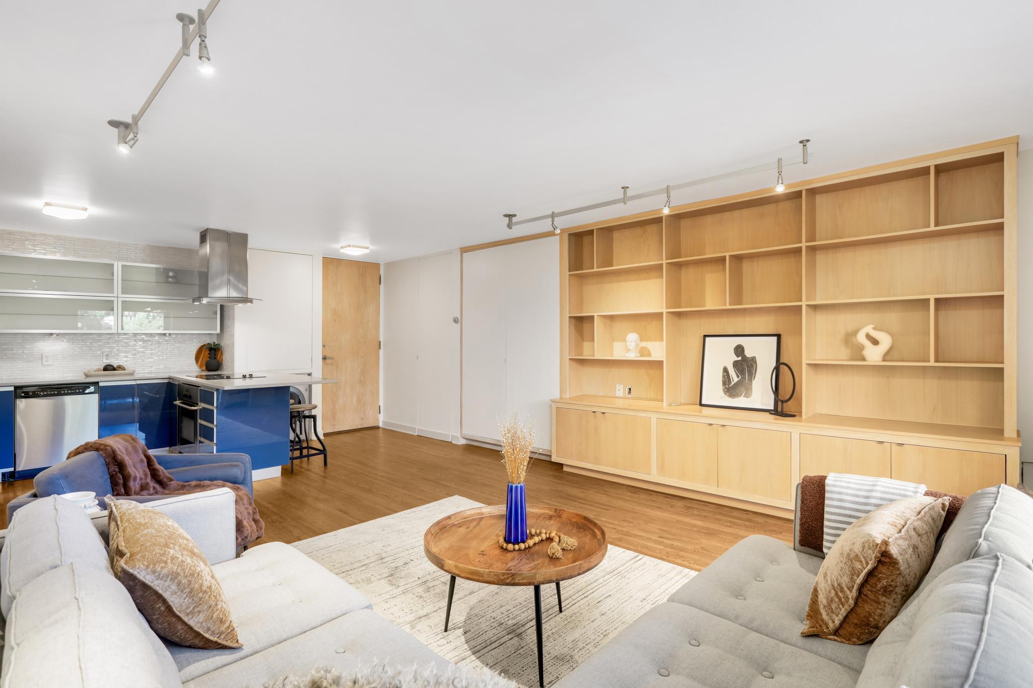 2928 Dean Parkway #3B