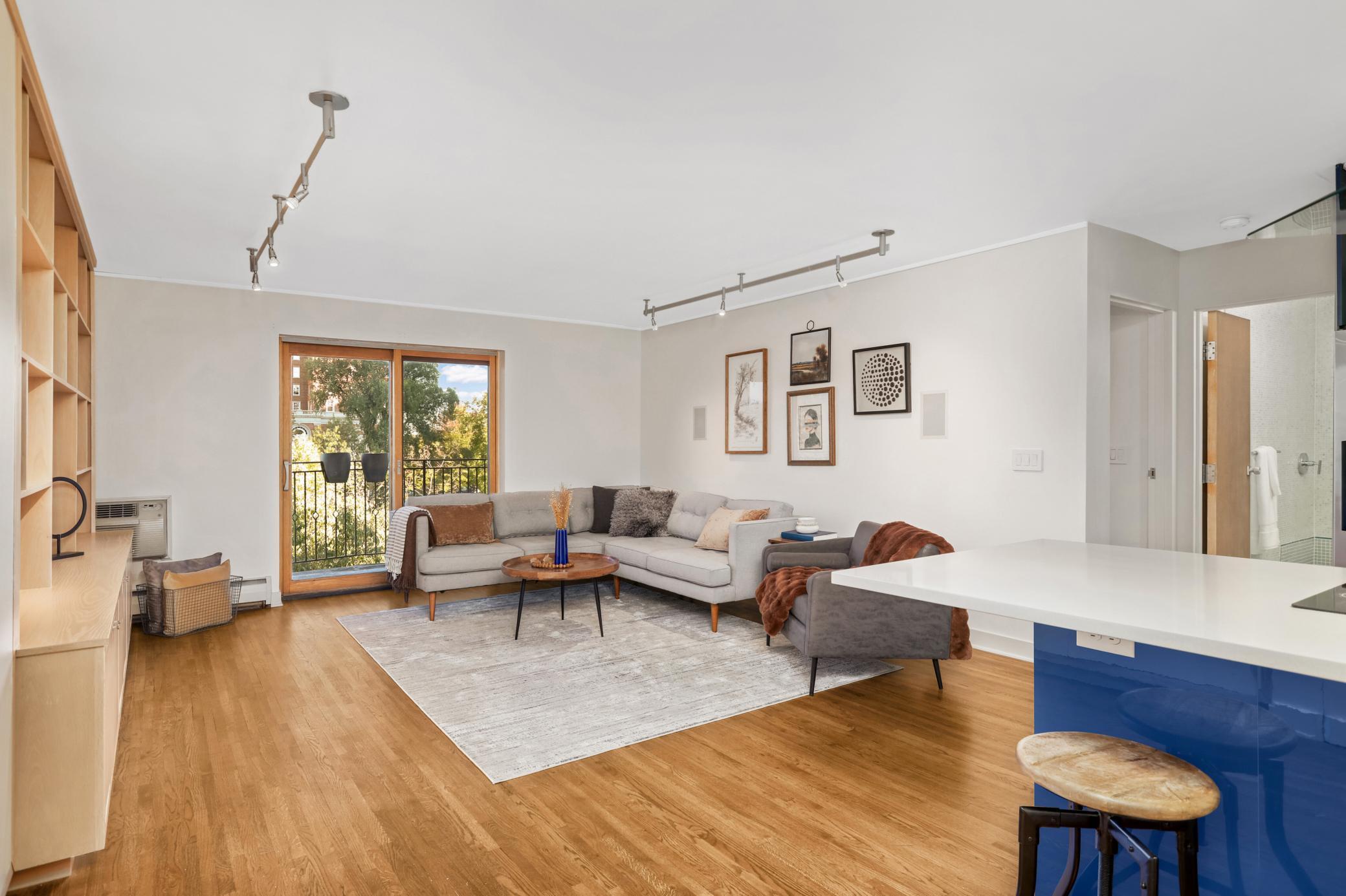 2928 Dean Parkway #3B