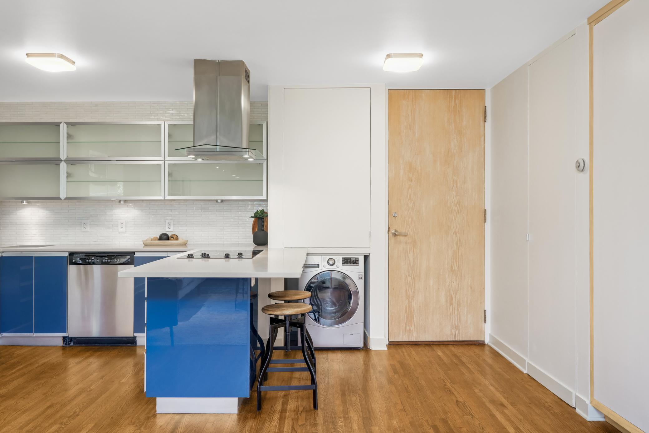 2928 Dean Parkway #3B