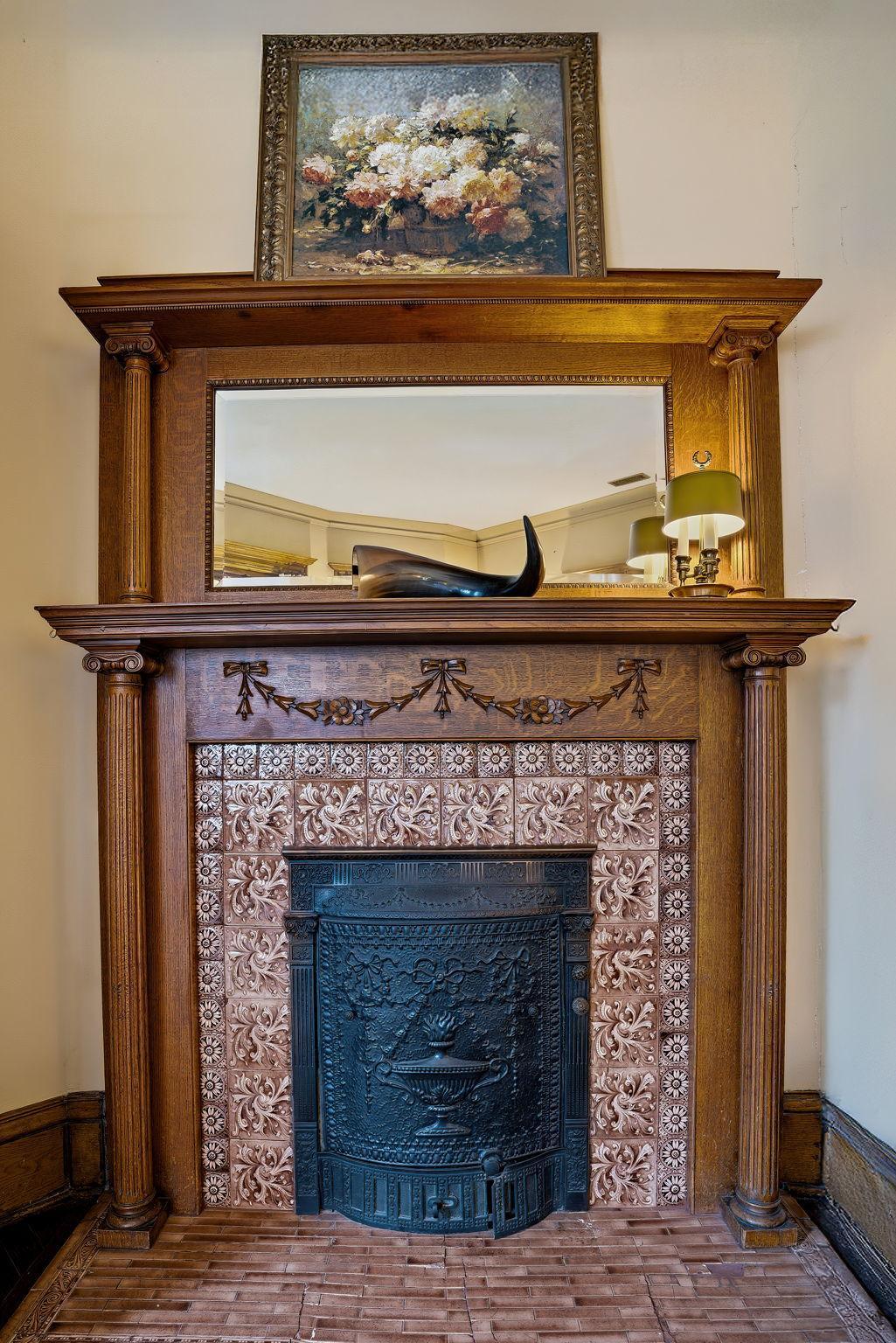 212 Cedar Lake Road S