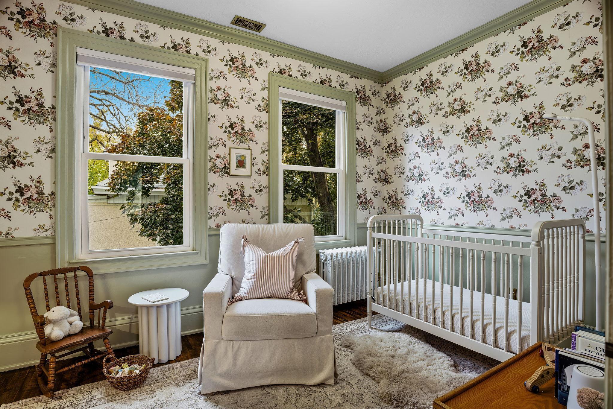 212 Cedar Lake Road S