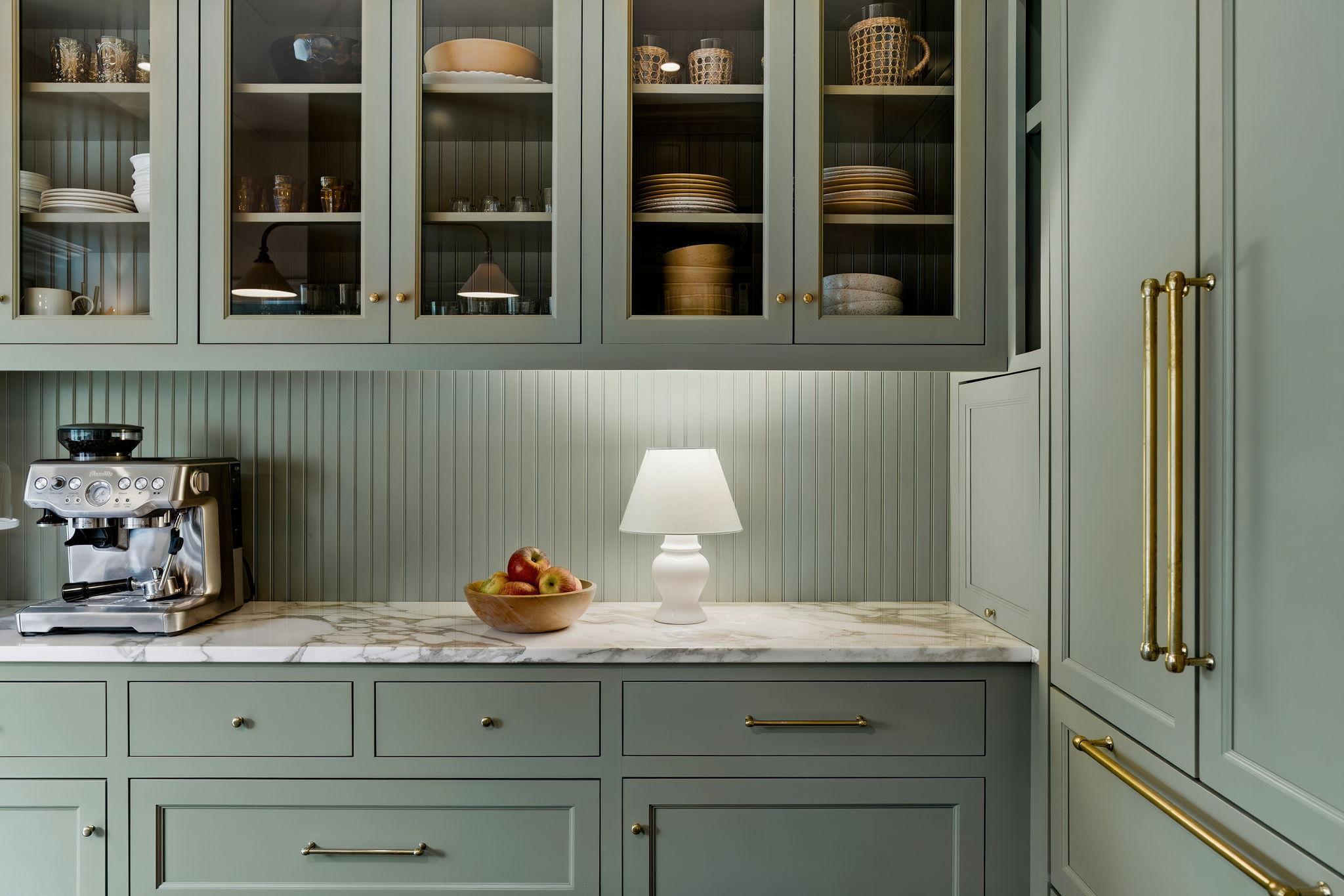 212 Cedar Lake Road S