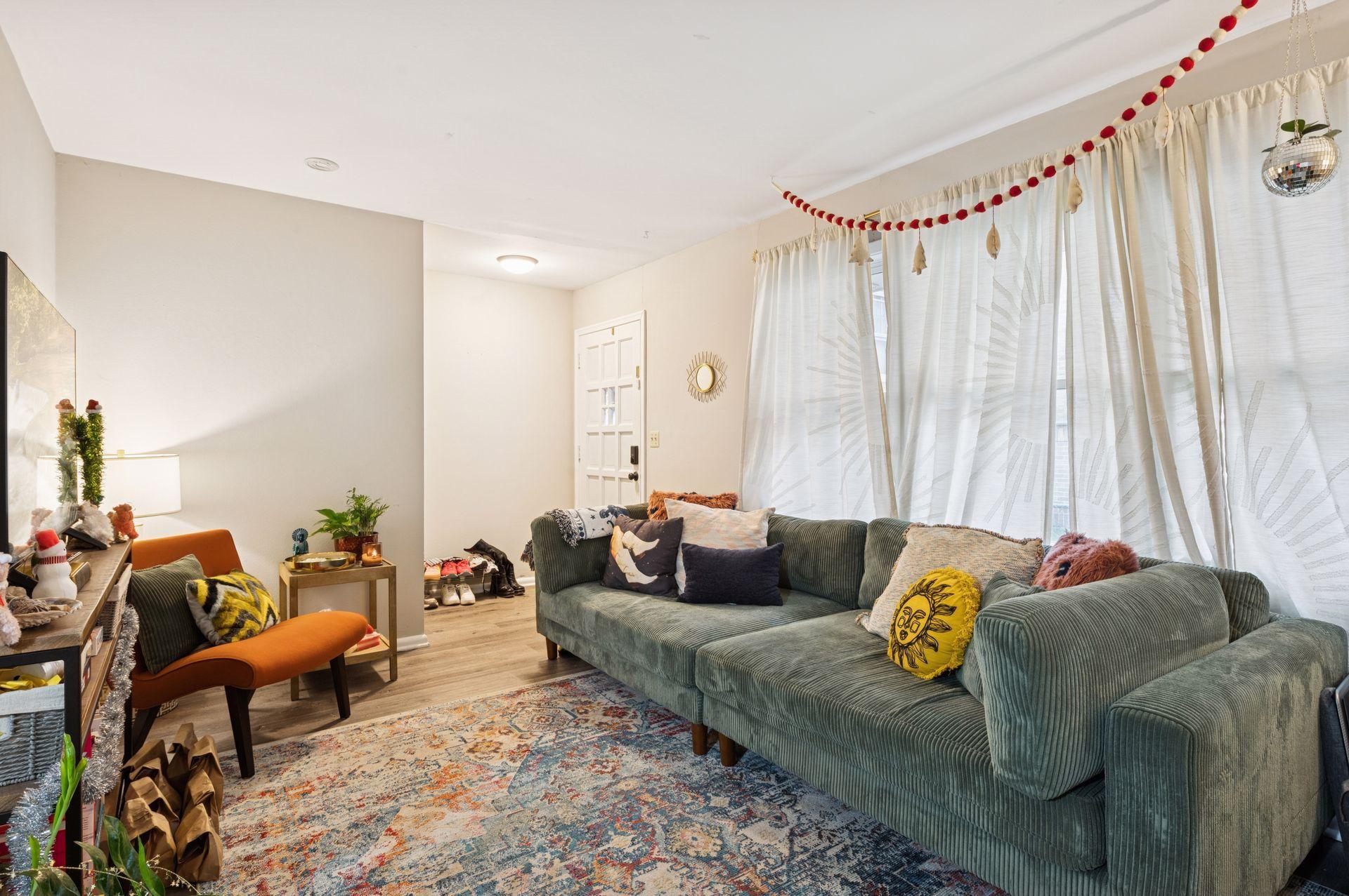 3513 Emerson Avenue S