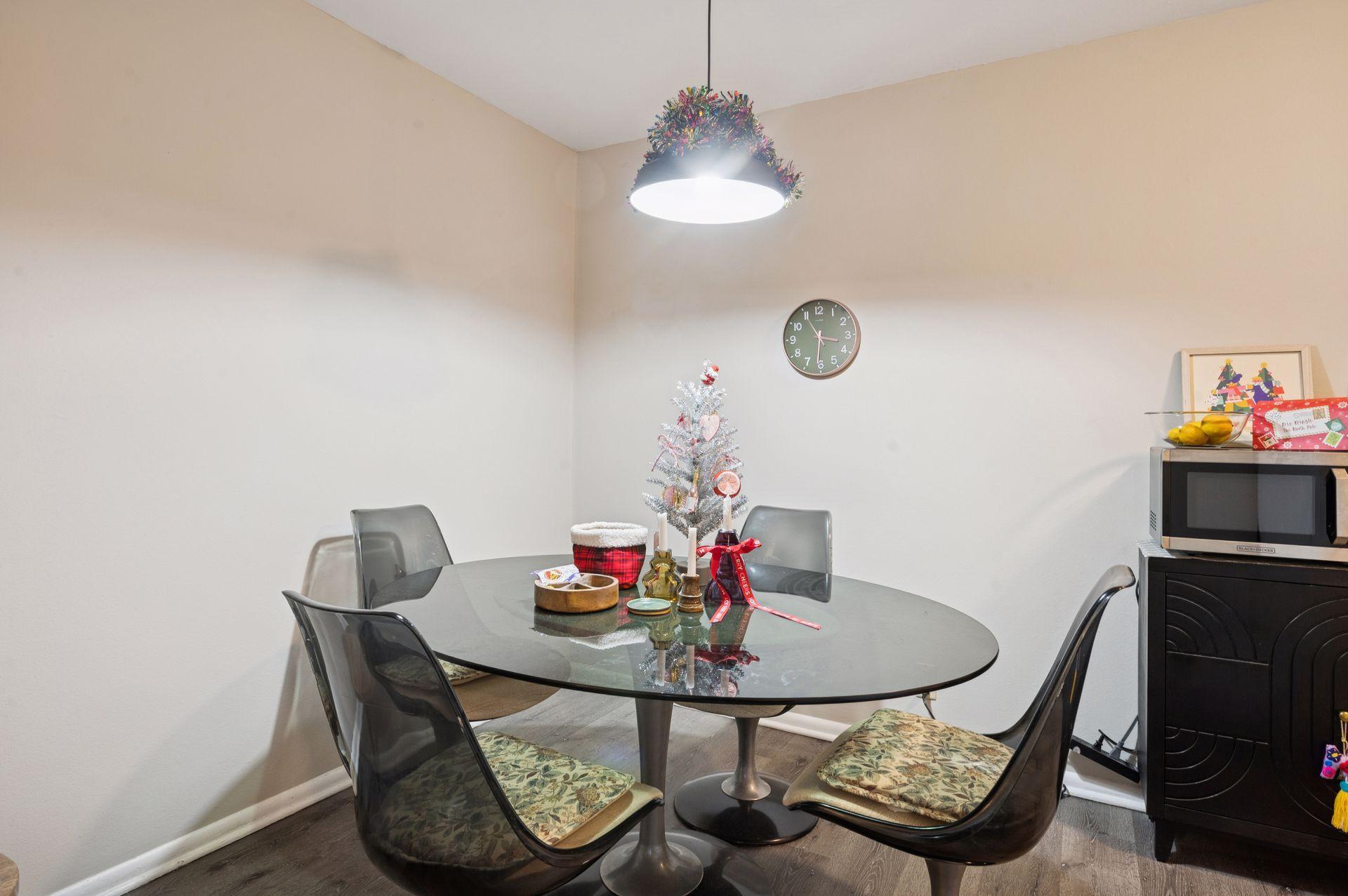 3513 Emerson Avenue S