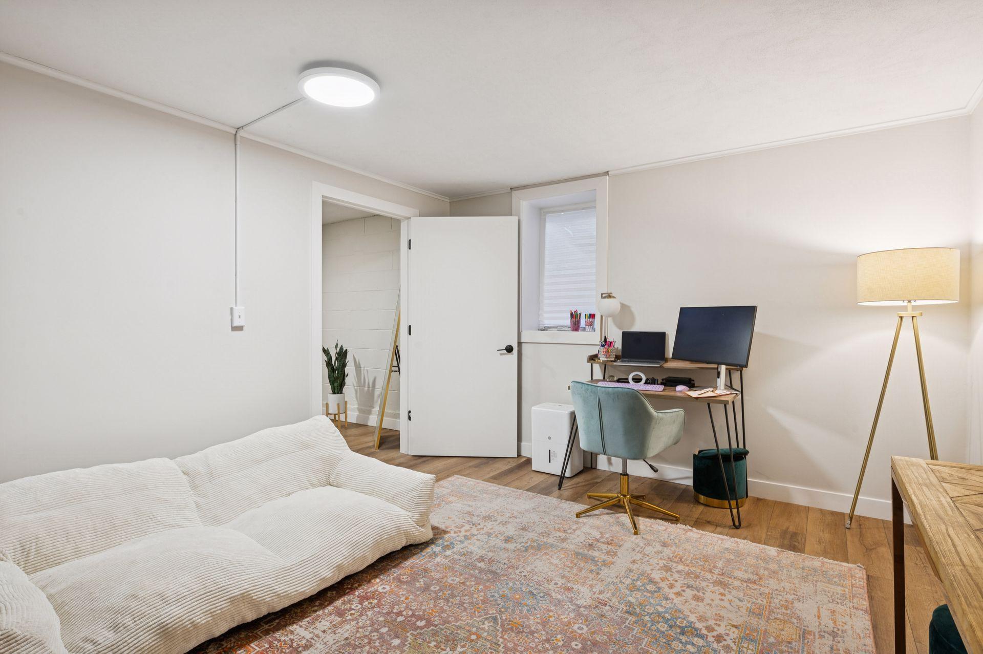 3513 Emerson Avenue S