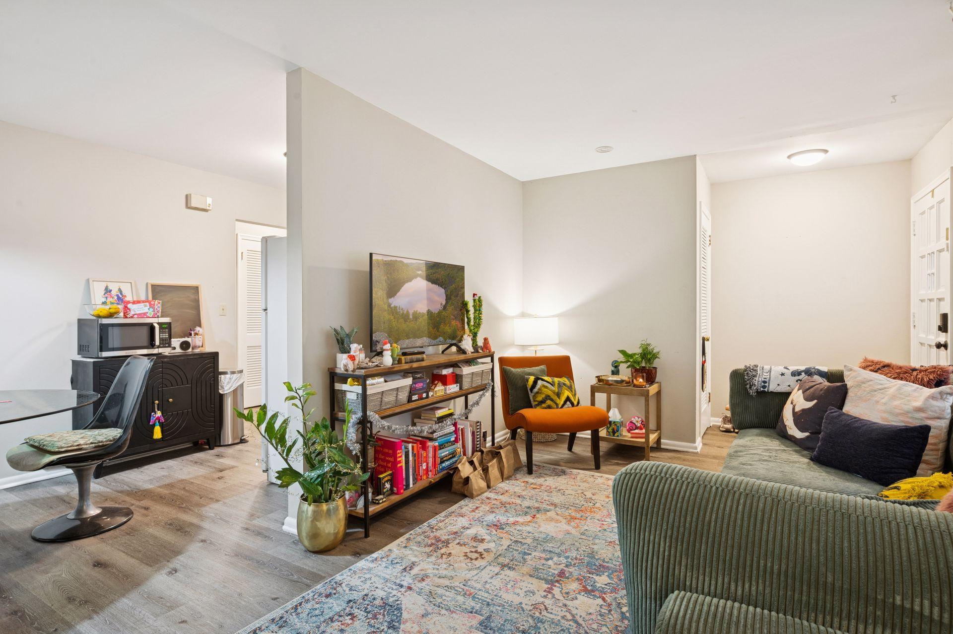 3513 Emerson Avenue S