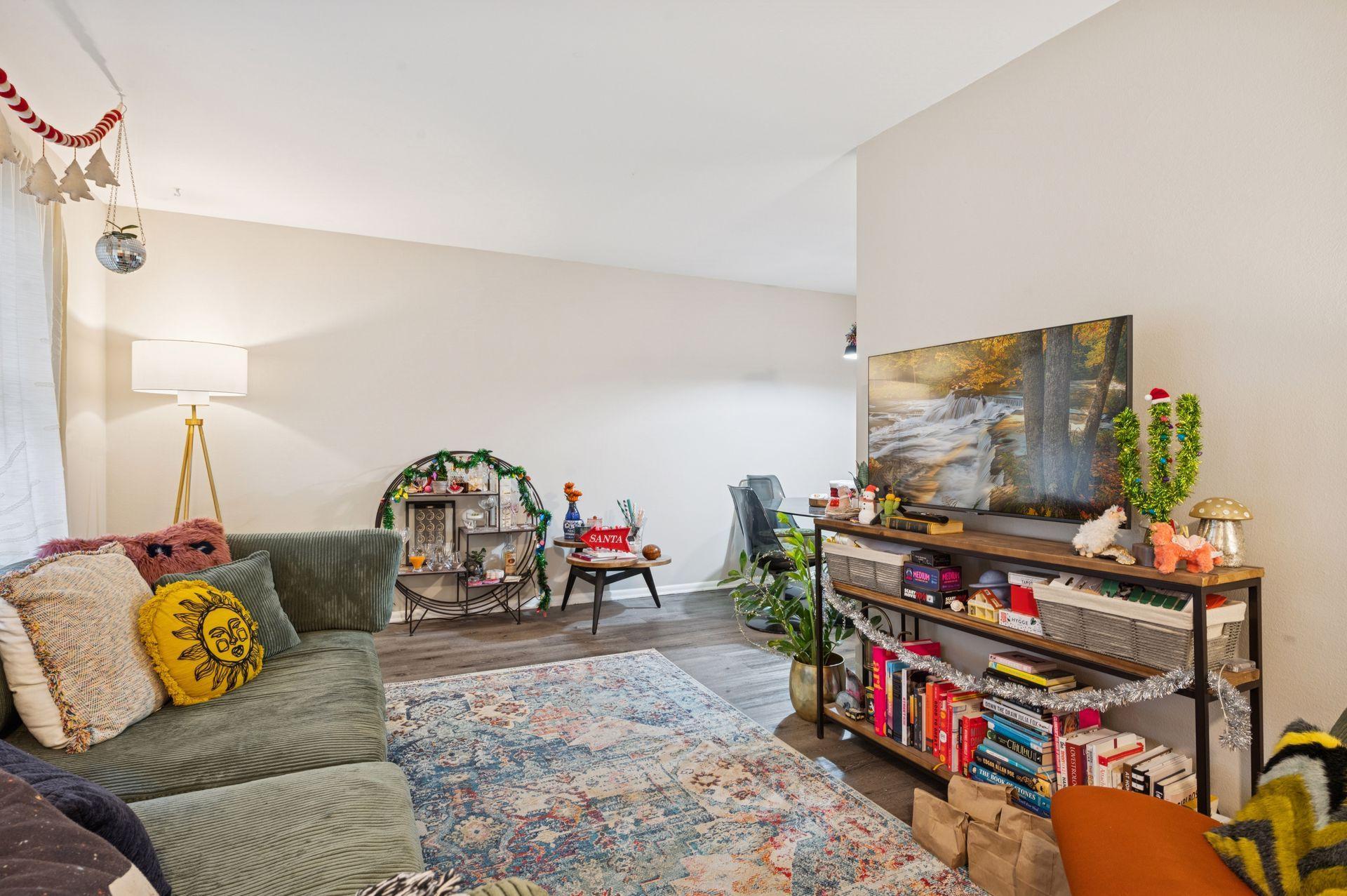 3513 Emerson Avenue S