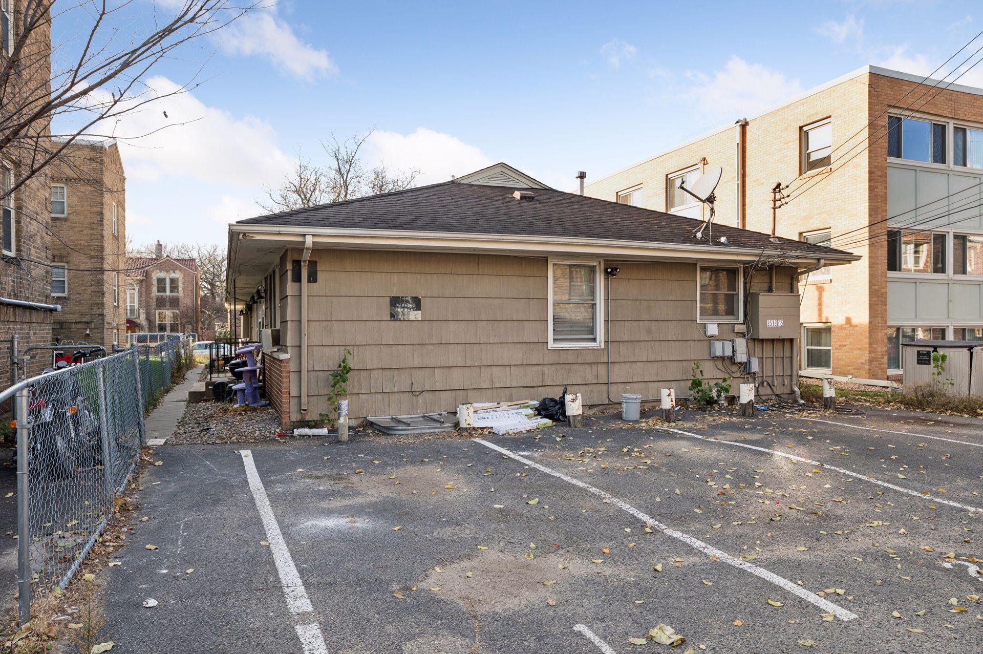 3513 Emerson Avenue S