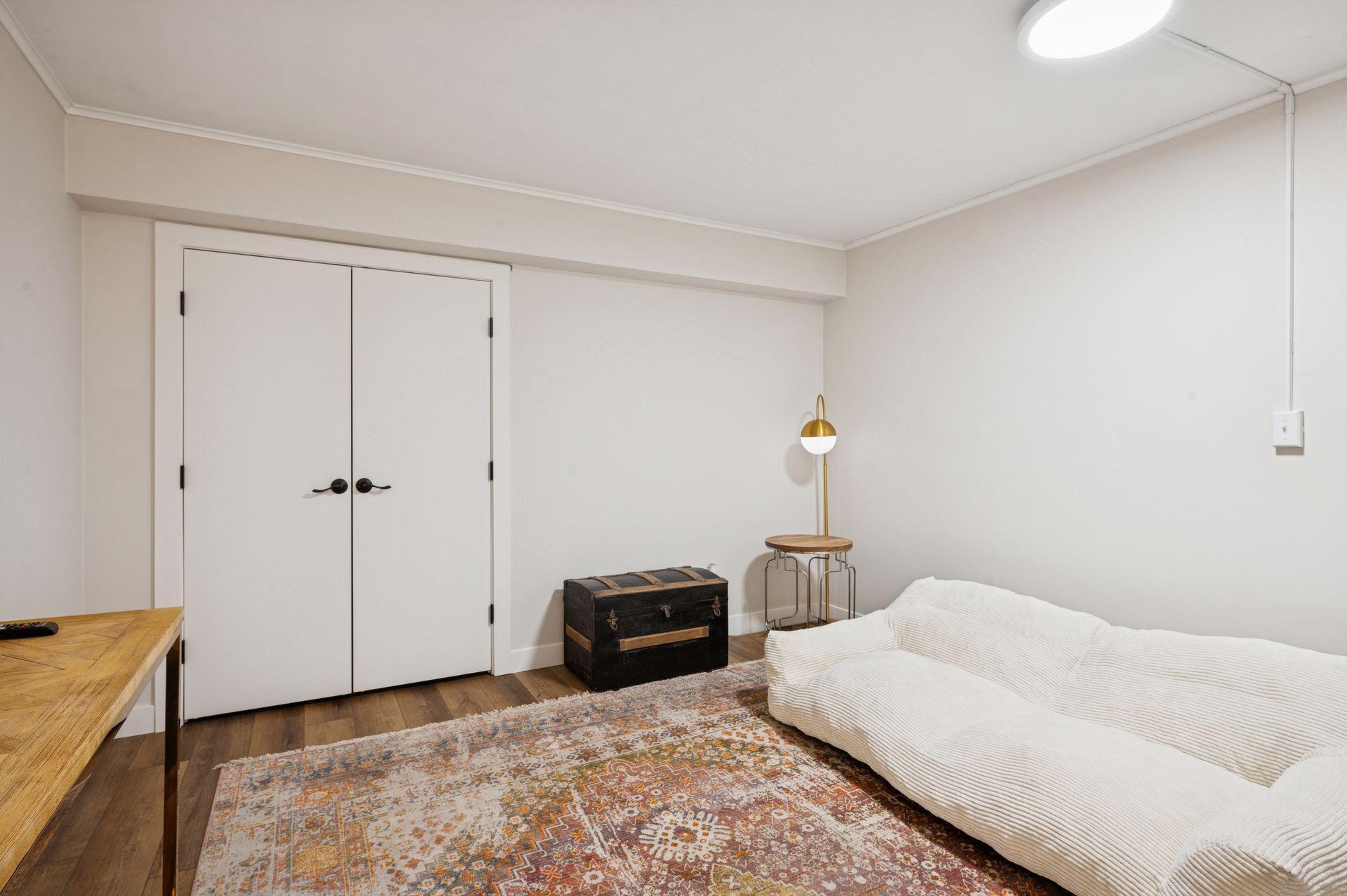 3513 Emerson Avenue S