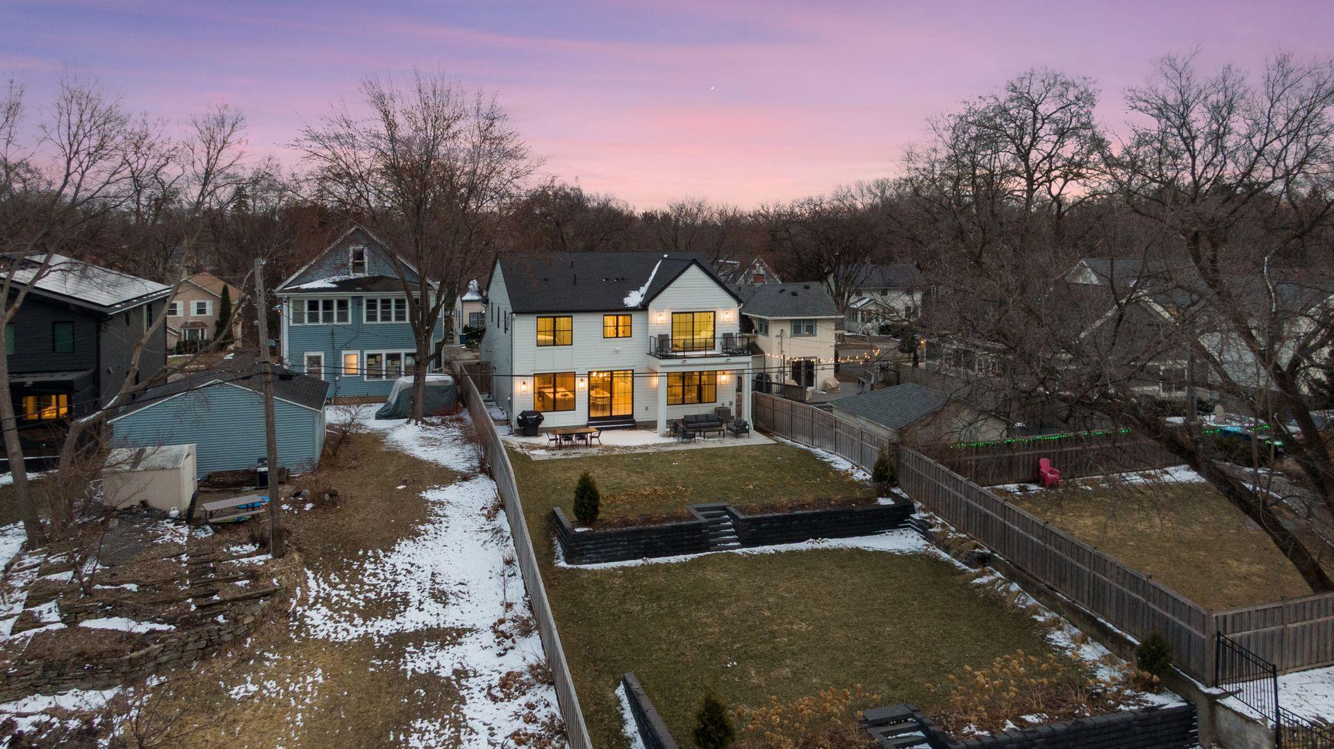 4006 Sunnyside Road