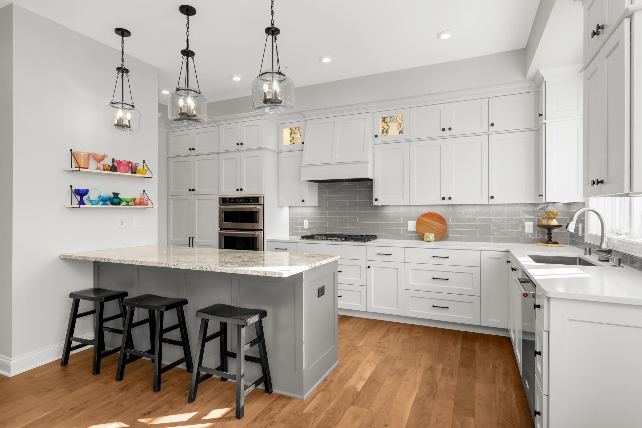 4901 Hawthorne Court #202