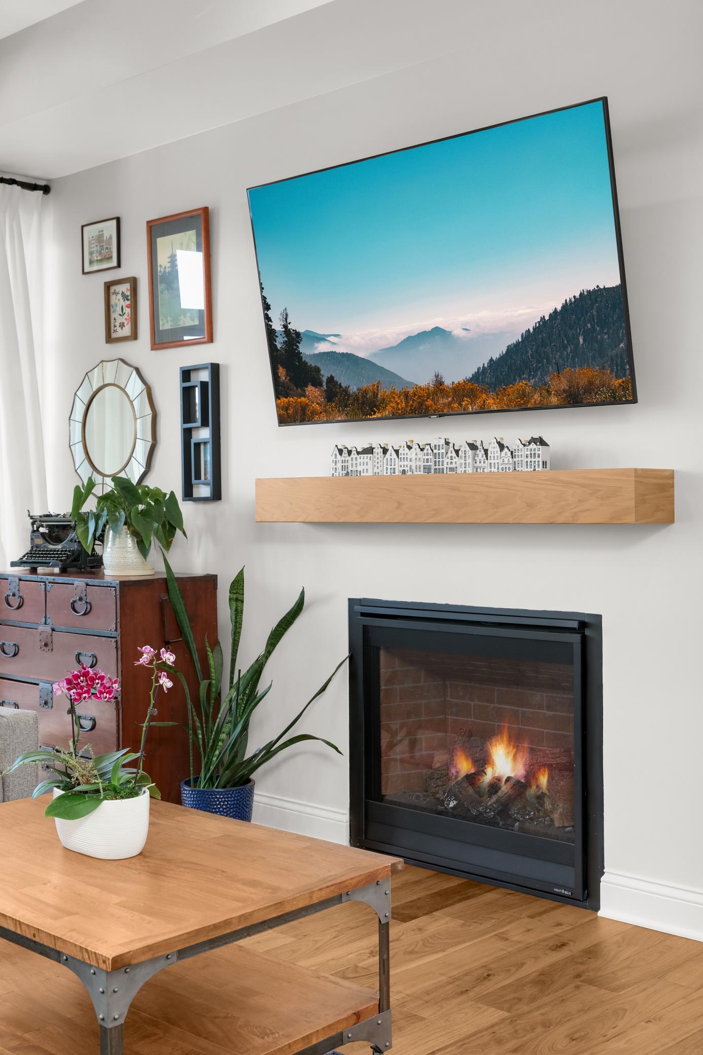 4901 Hawthorne Court #202