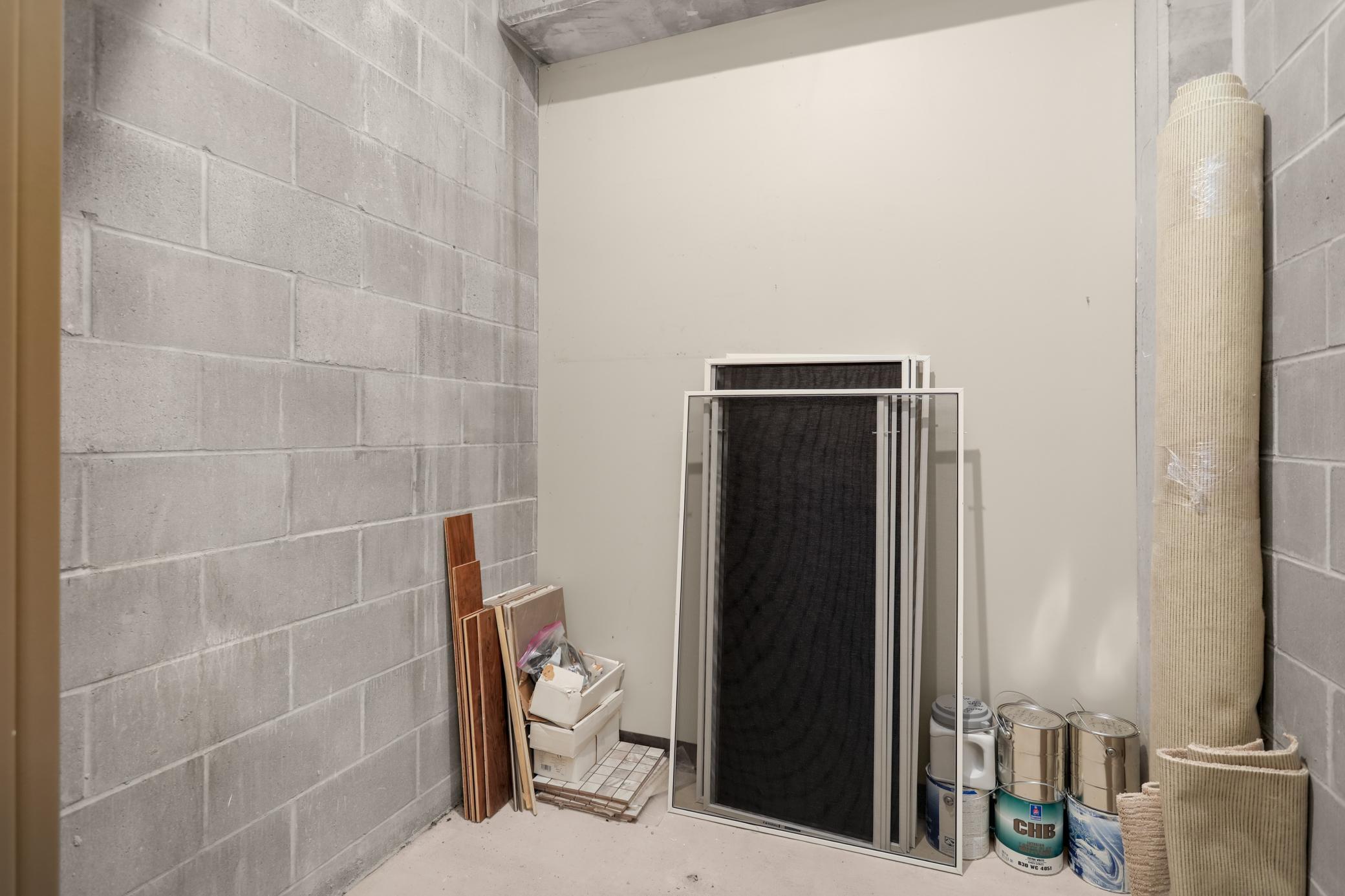 4901 Hawthorne Court #202