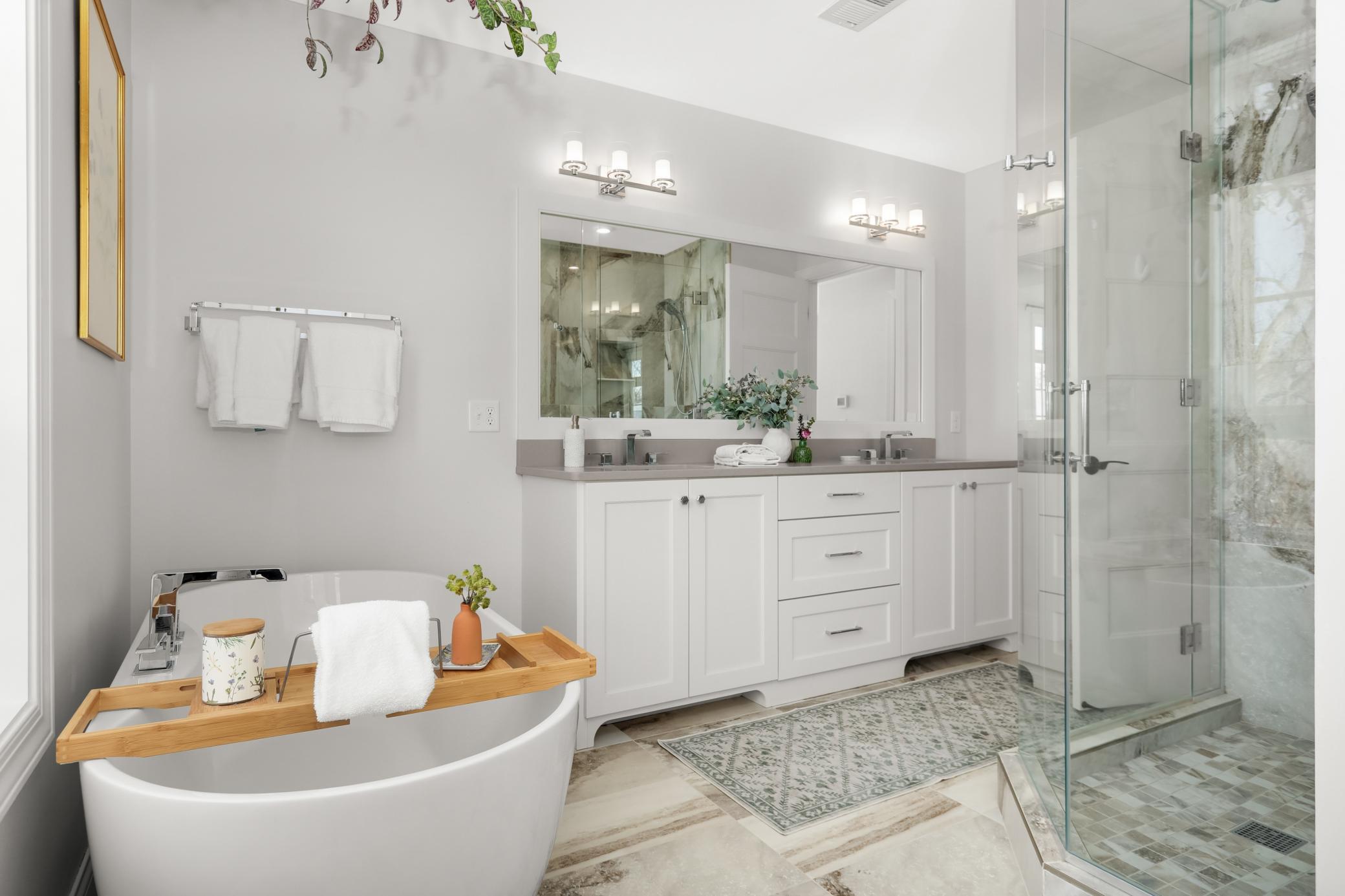 4901 Hawthorne Court #202