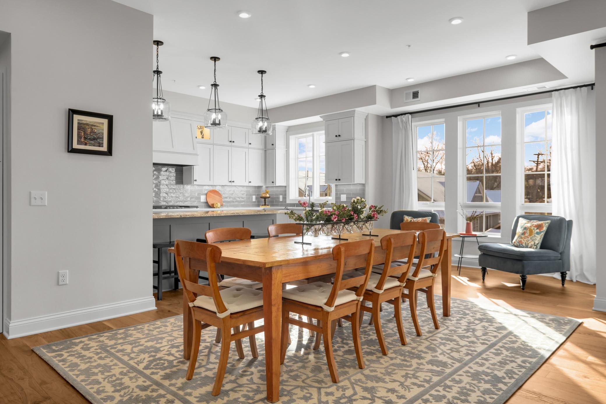 4901 Hawthorne Court #202