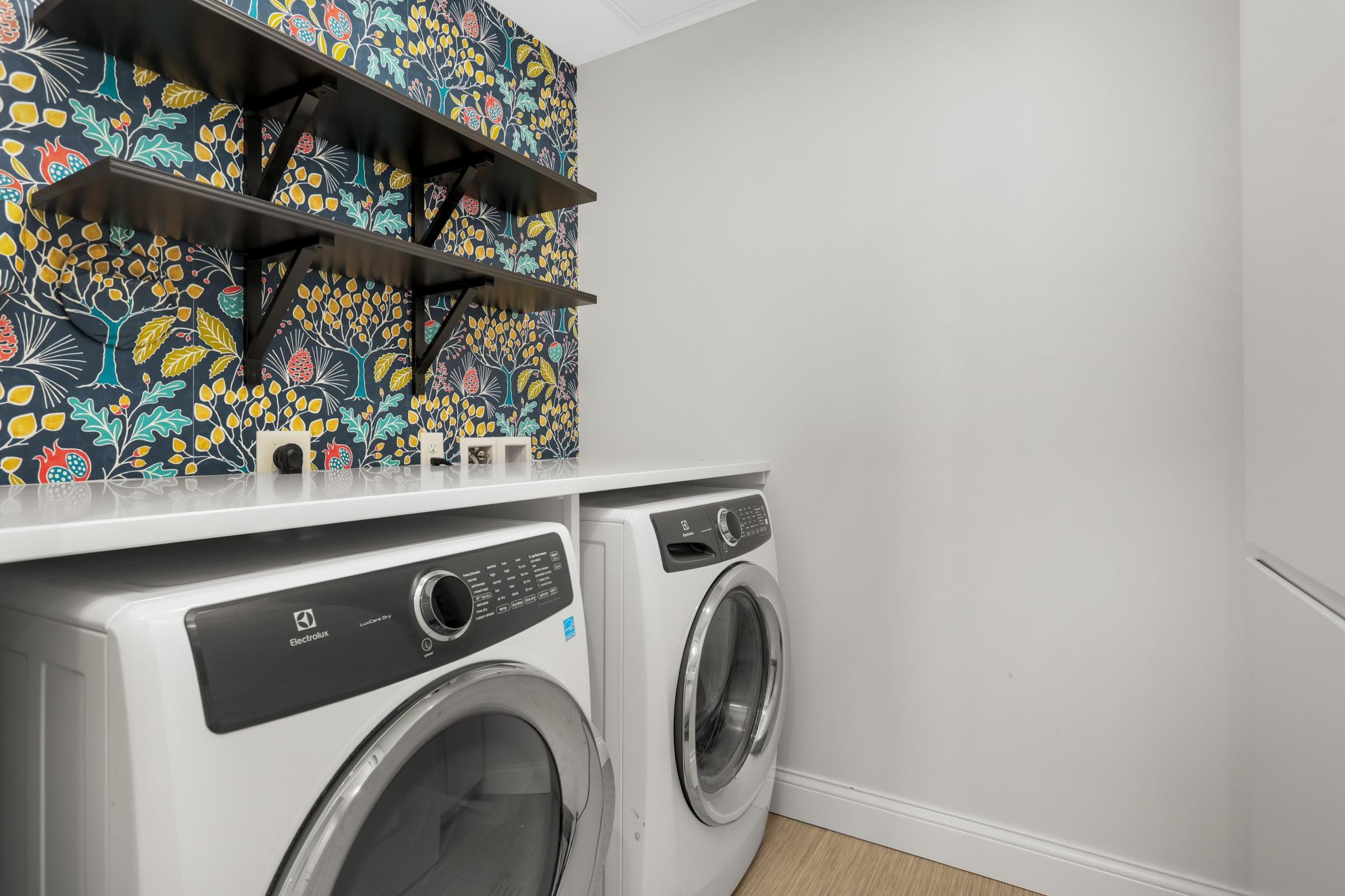 4901 Hawthorne Court #202