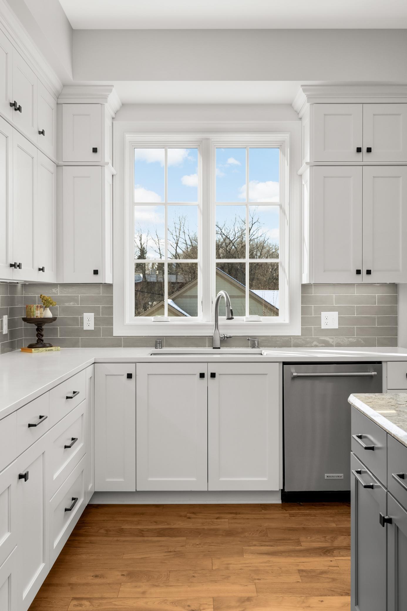 4901 Hawthorne Court #202