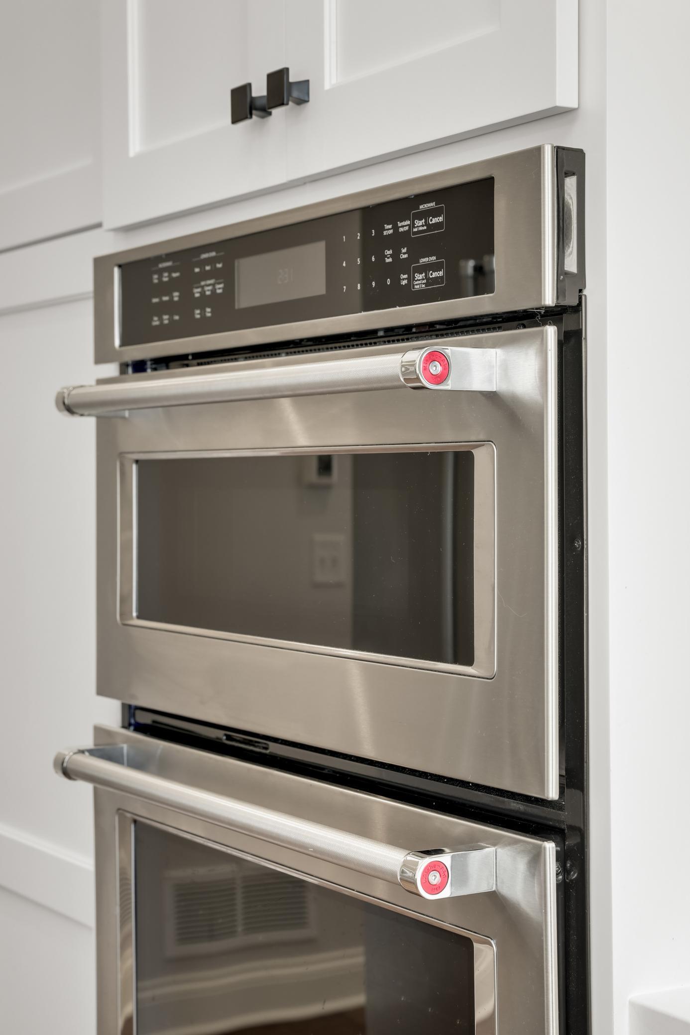 4901 Hawthorne Court #202