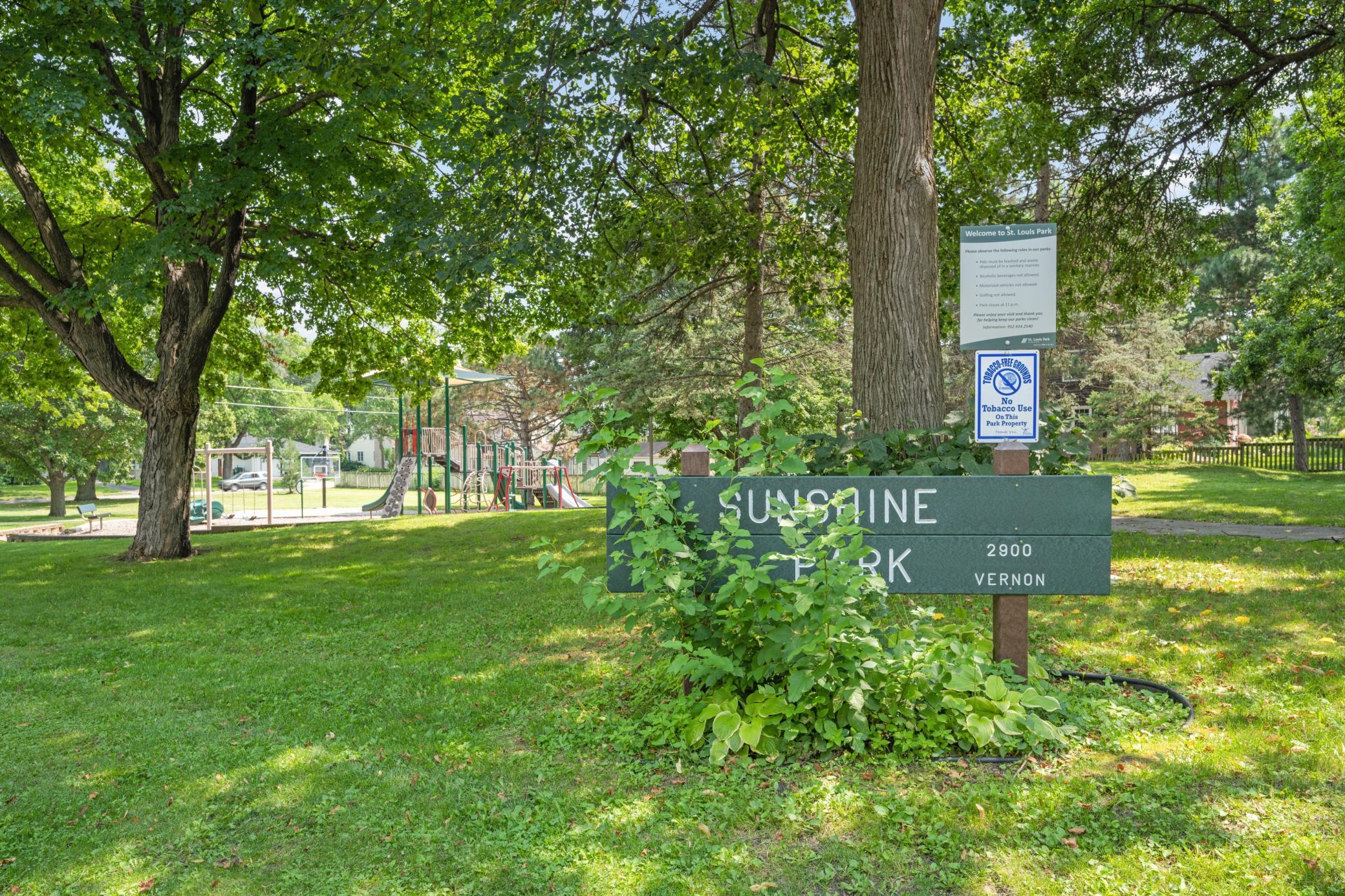 2837 Louisiana Avenue S