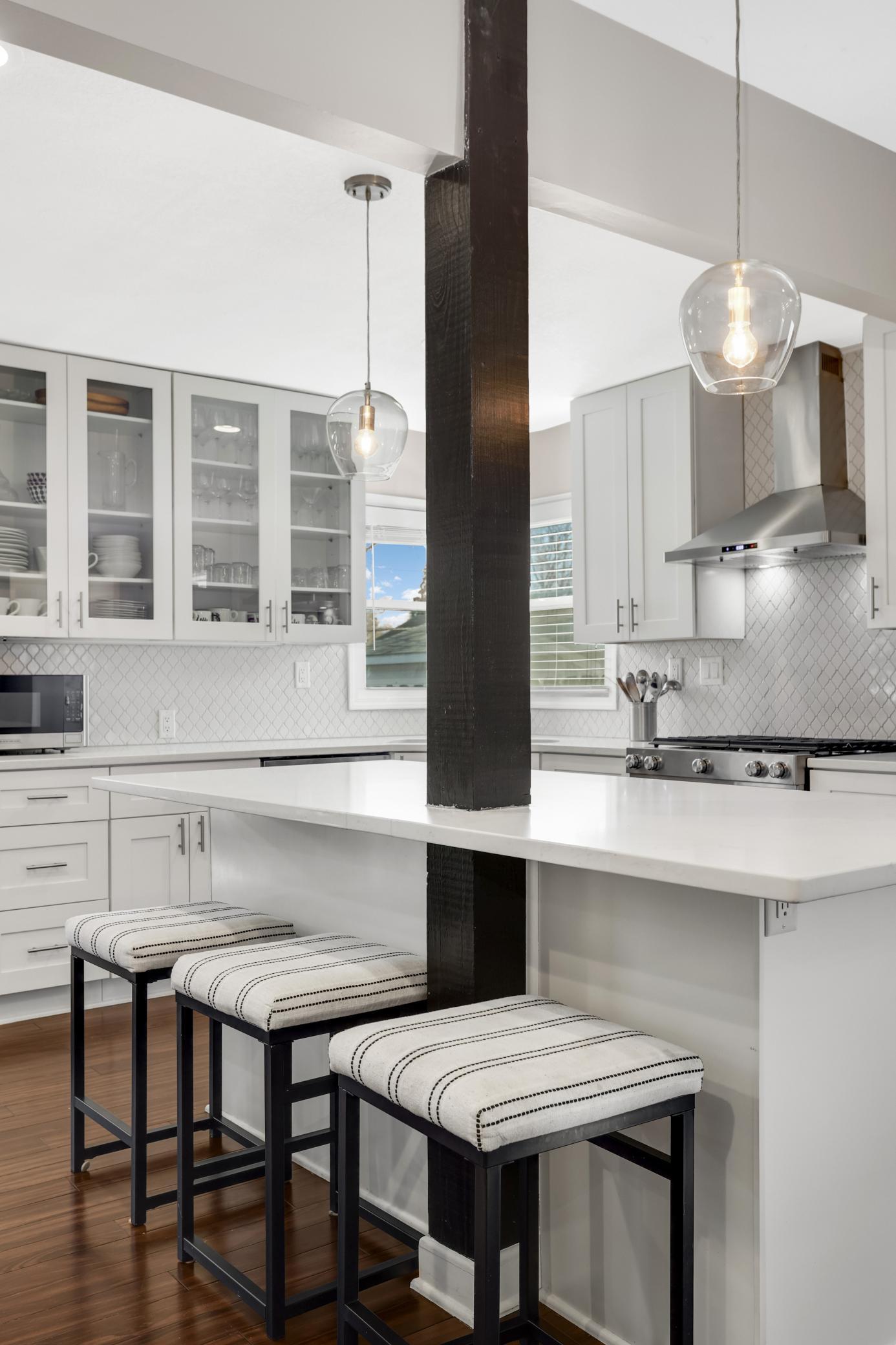 2837 Louisiana Avenue S