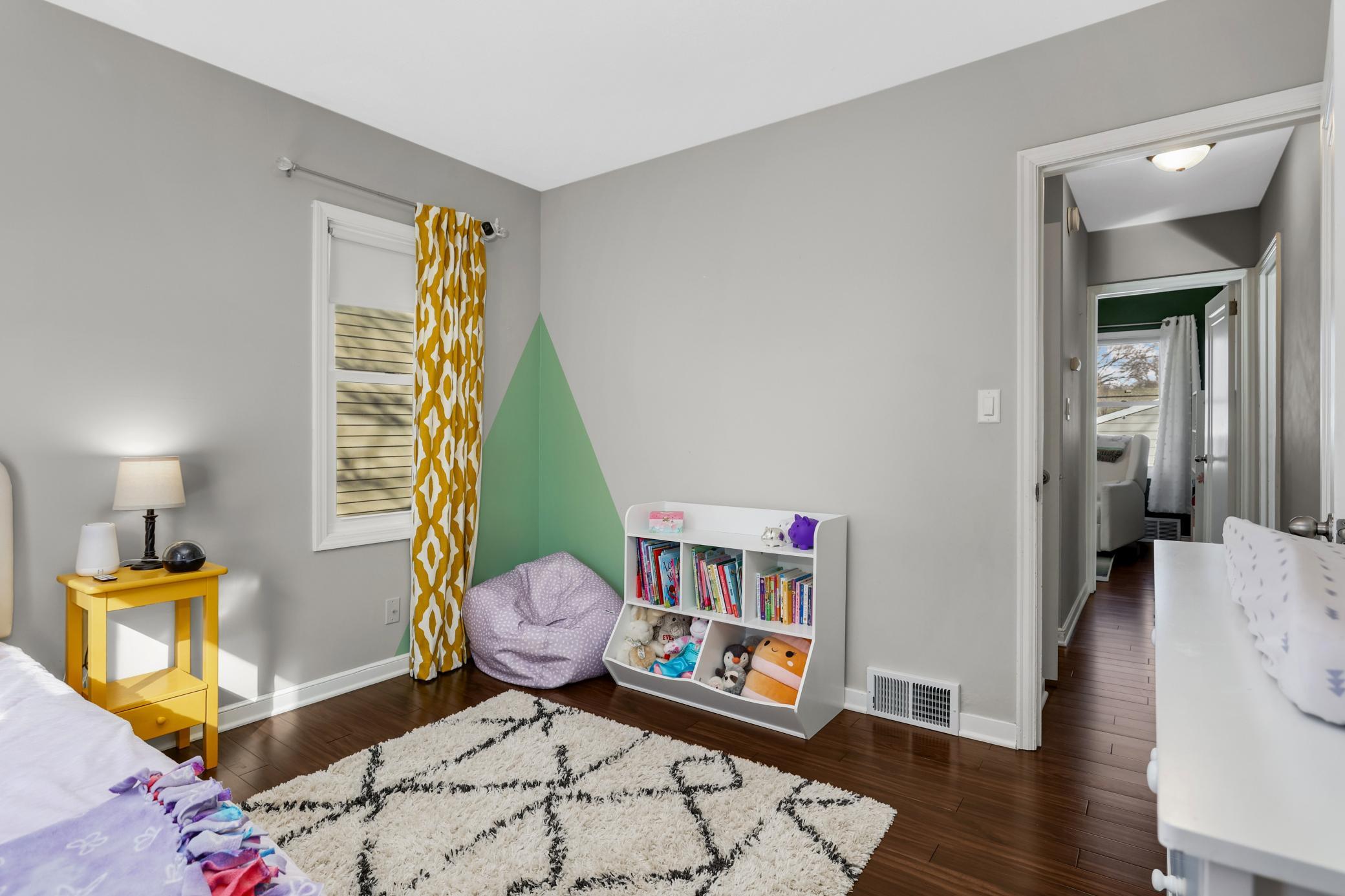 2837 Louisiana Avenue S