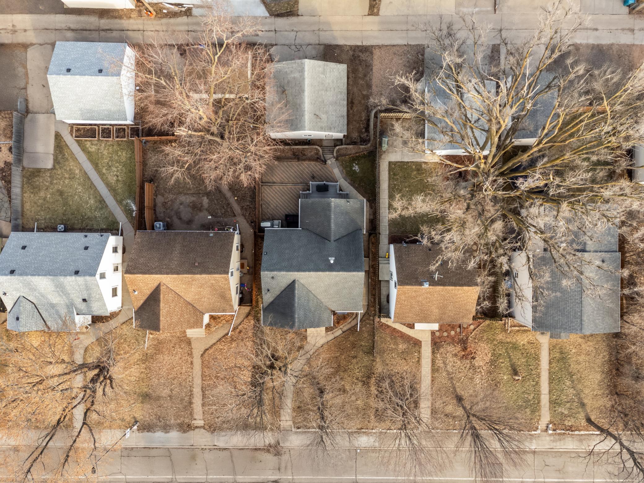 2837 Louisiana Avenue S