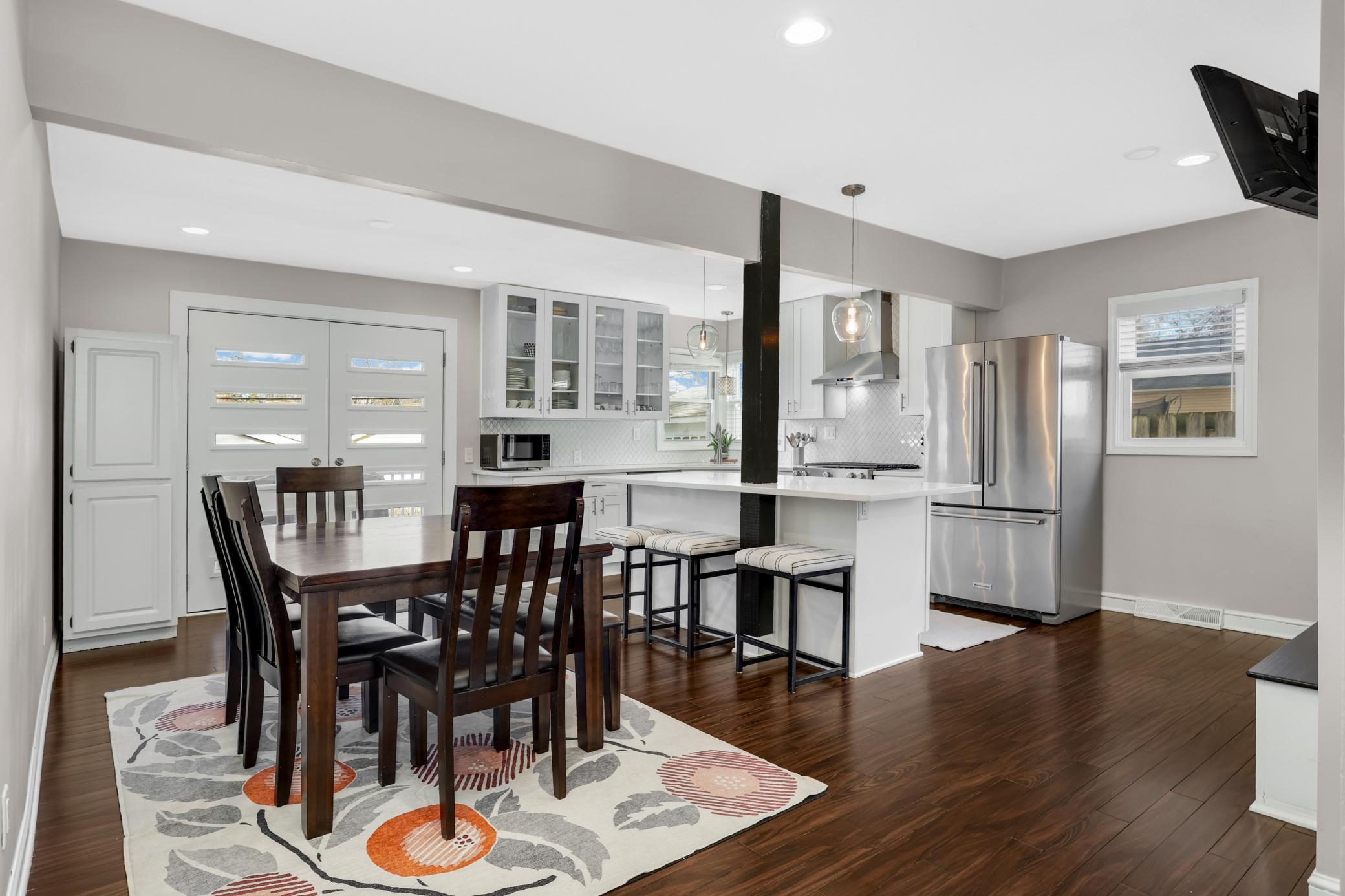 2837 Louisiana Avenue S