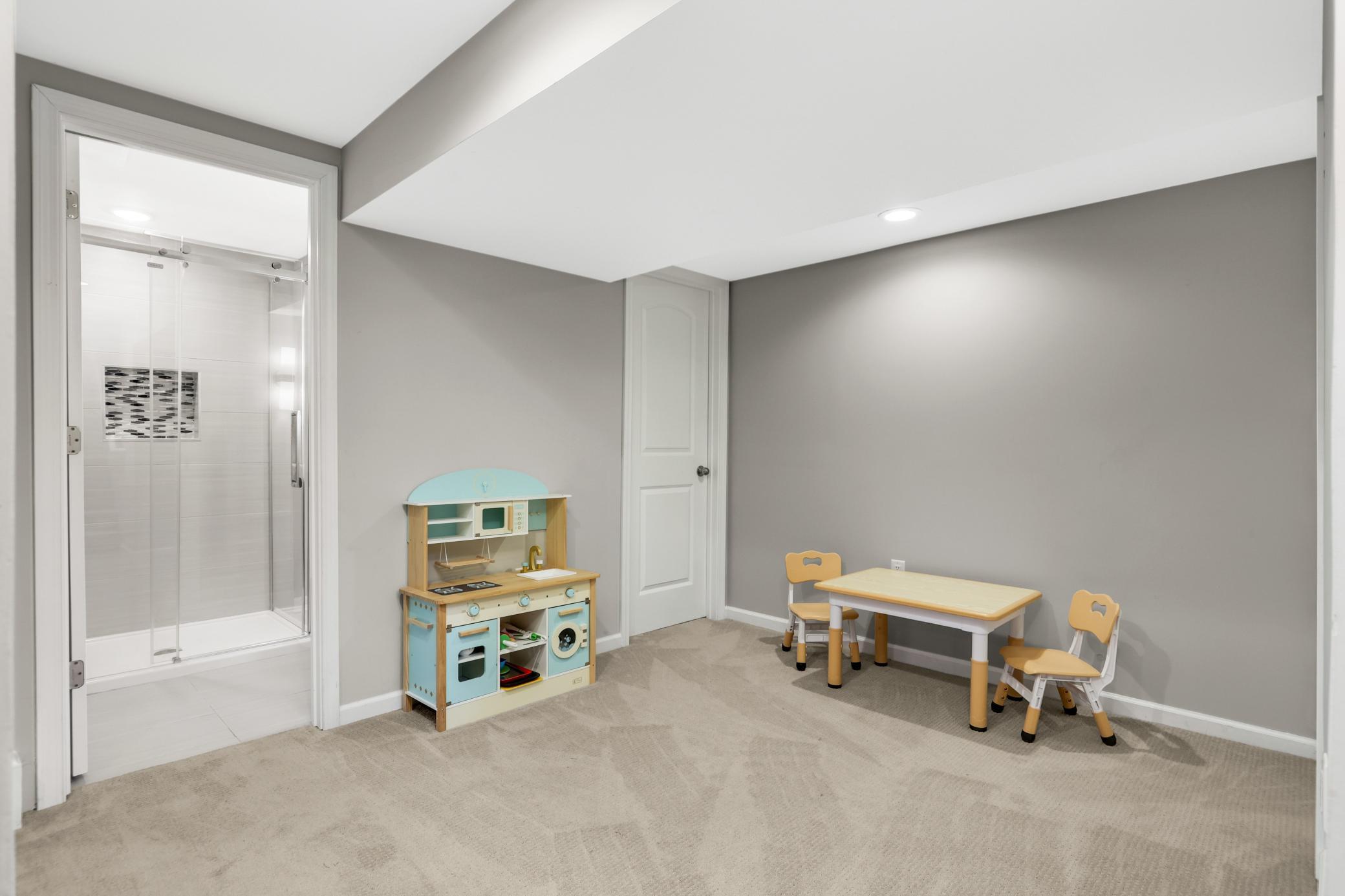 2837 Louisiana Avenue S