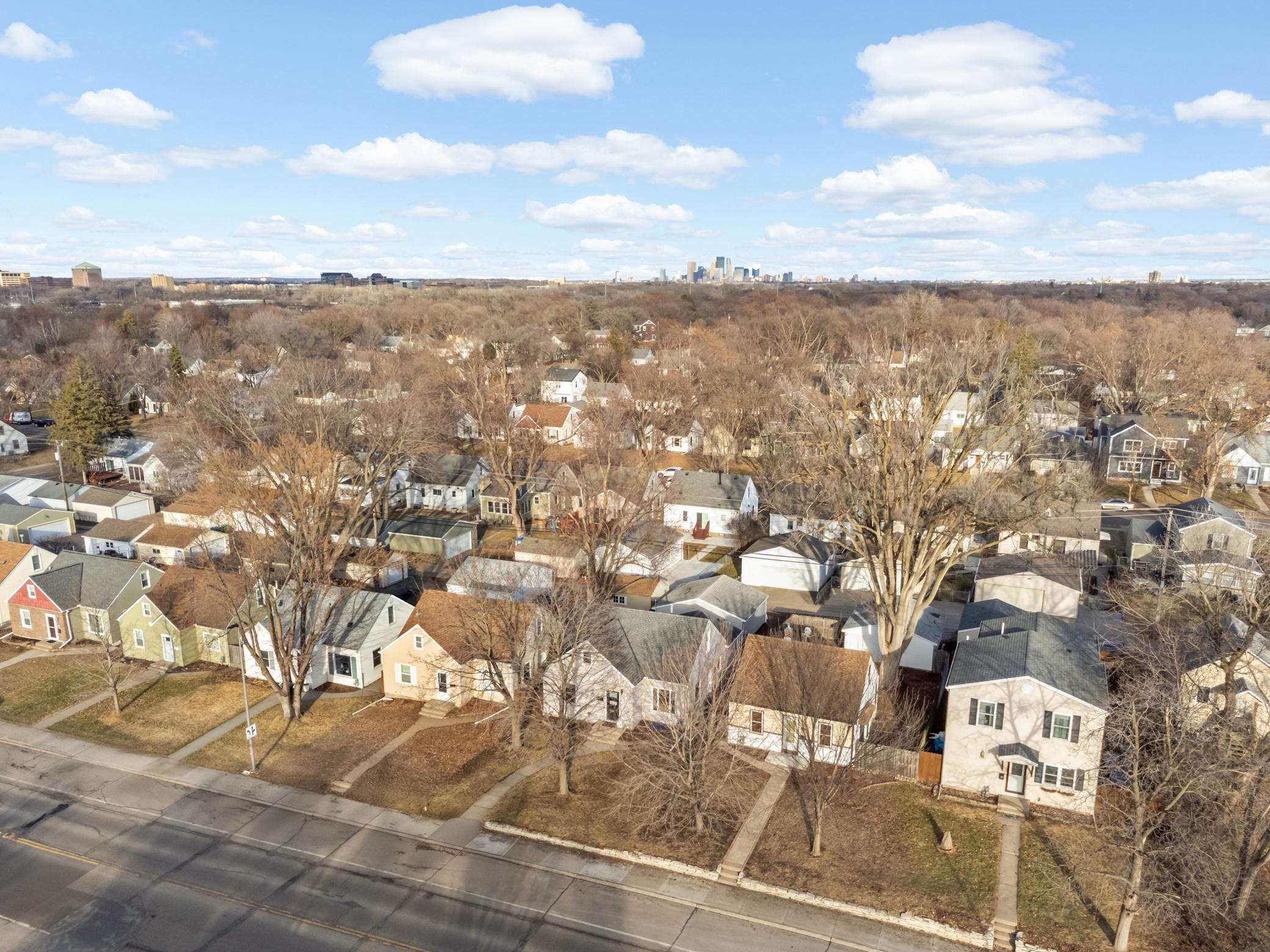 2837 Louisiana Avenue S