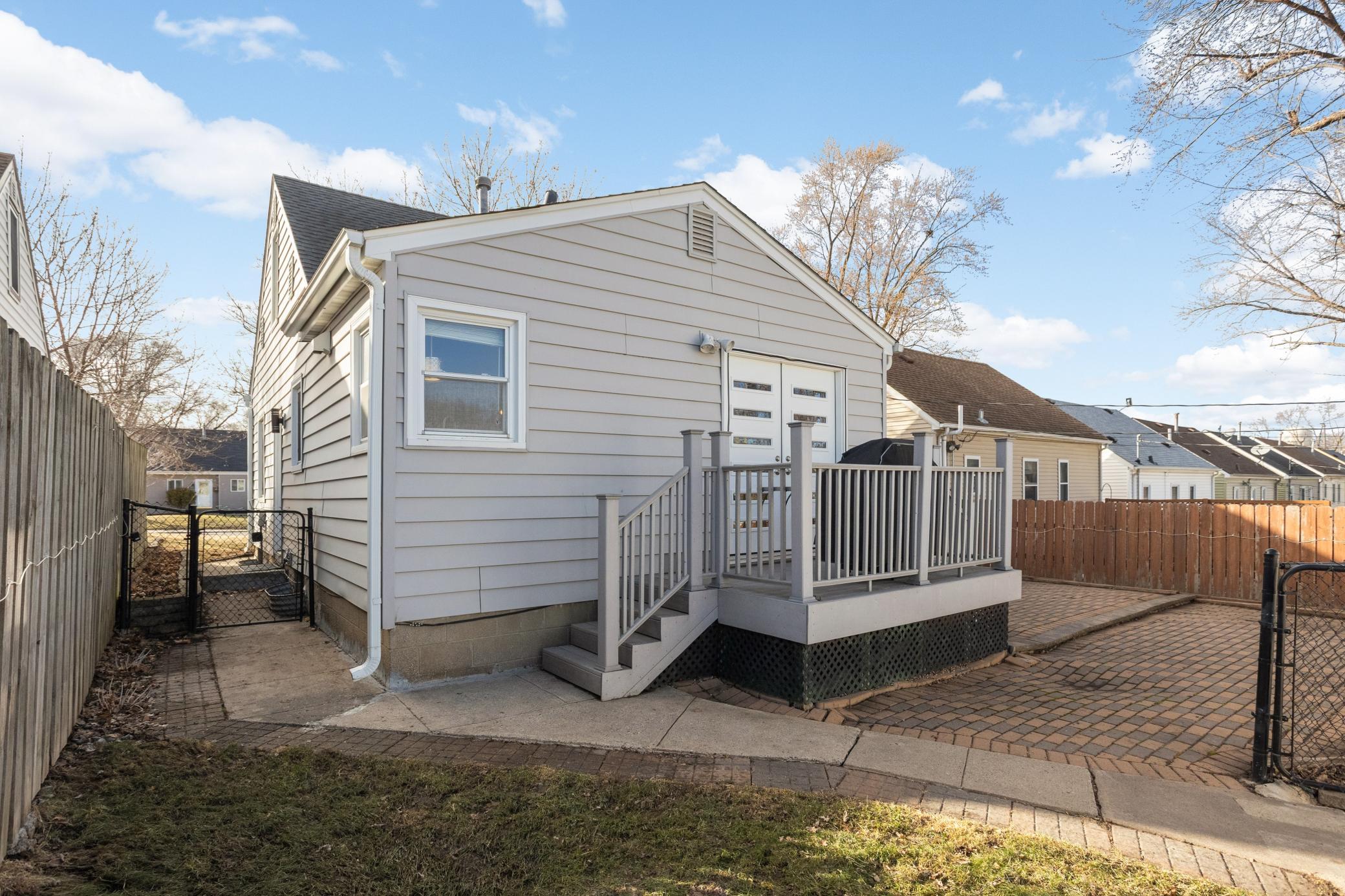 2837 Louisiana Avenue S