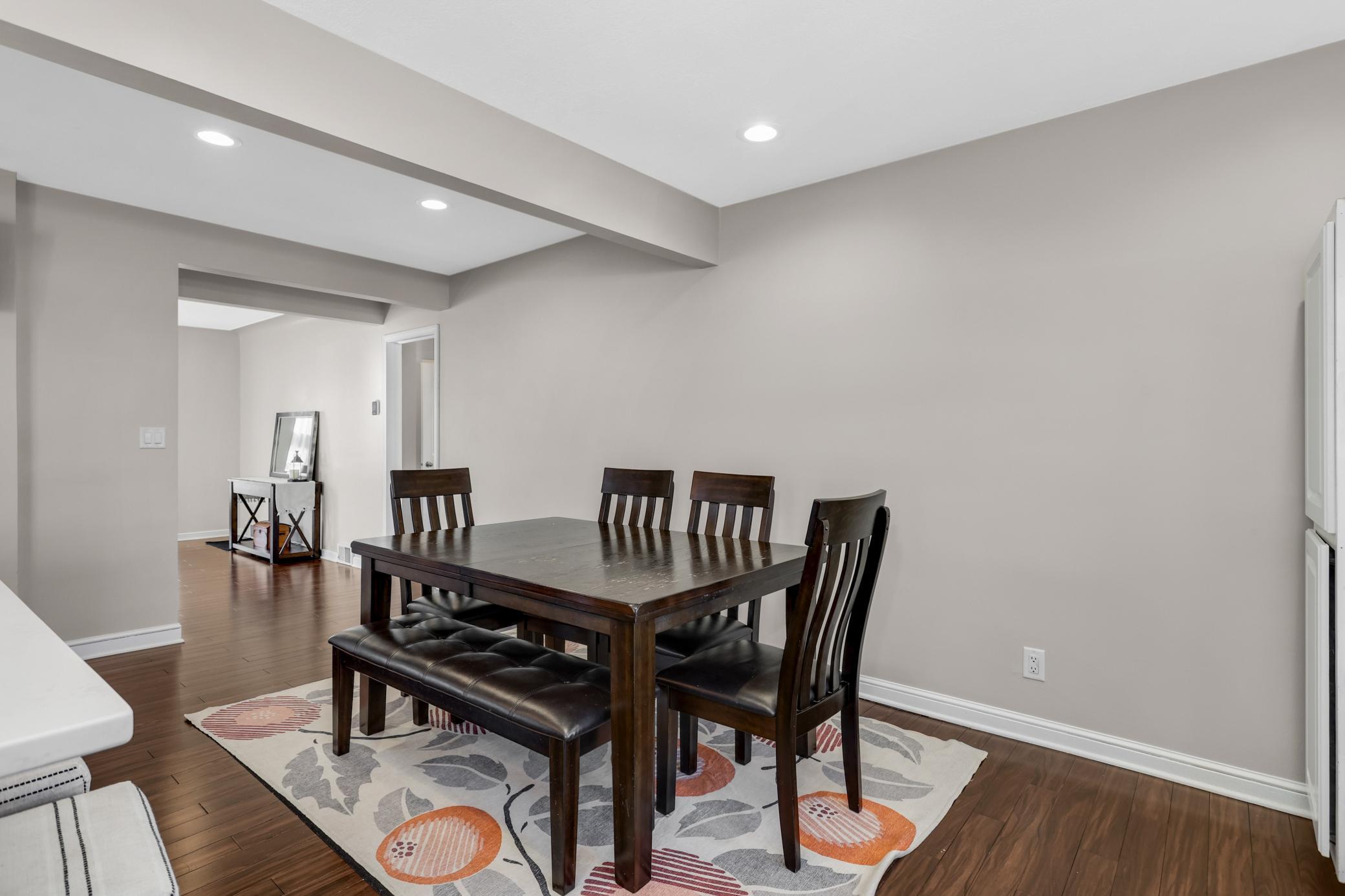 2837 Louisiana Avenue S