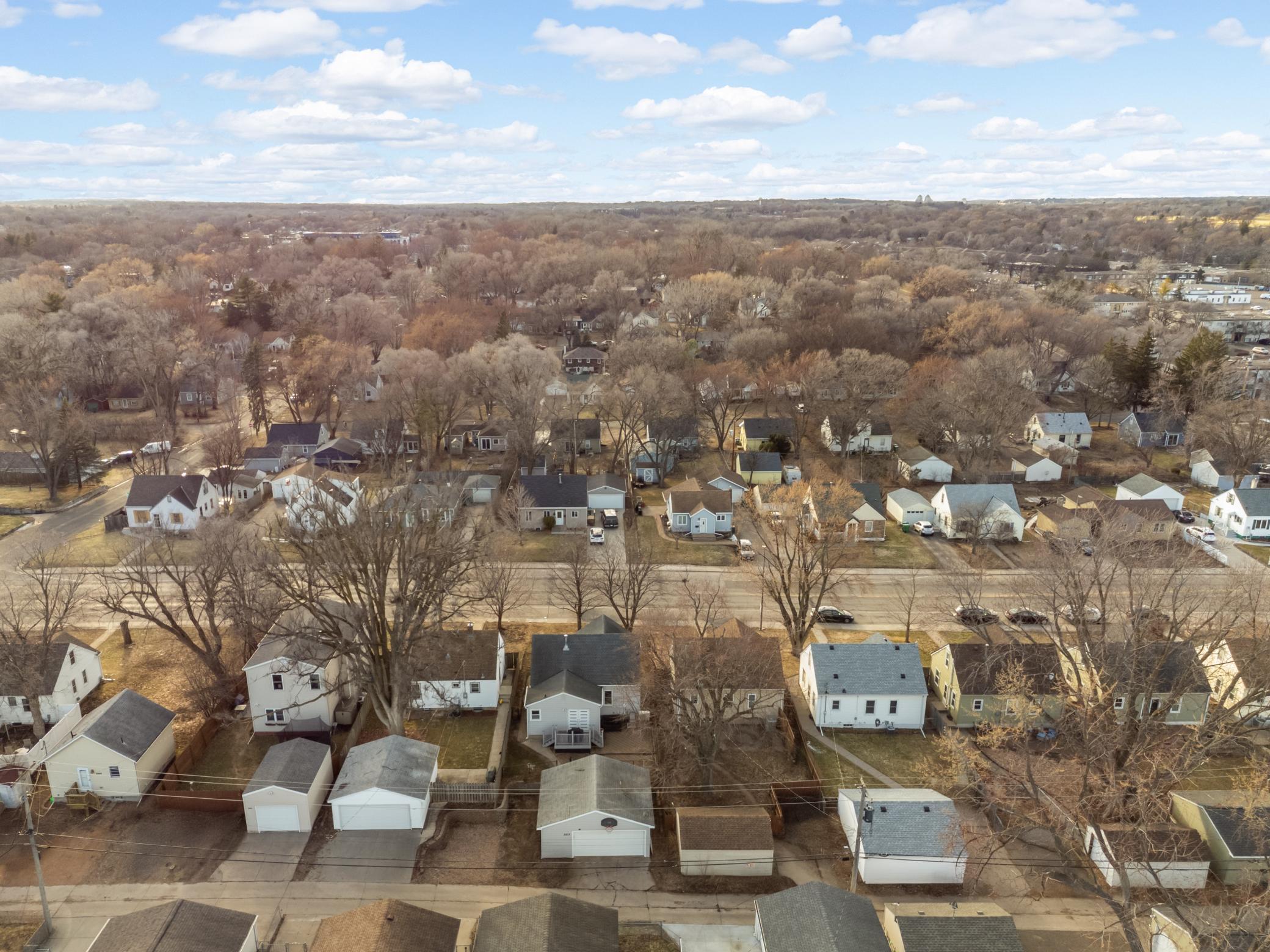 2837 Louisiana Avenue S