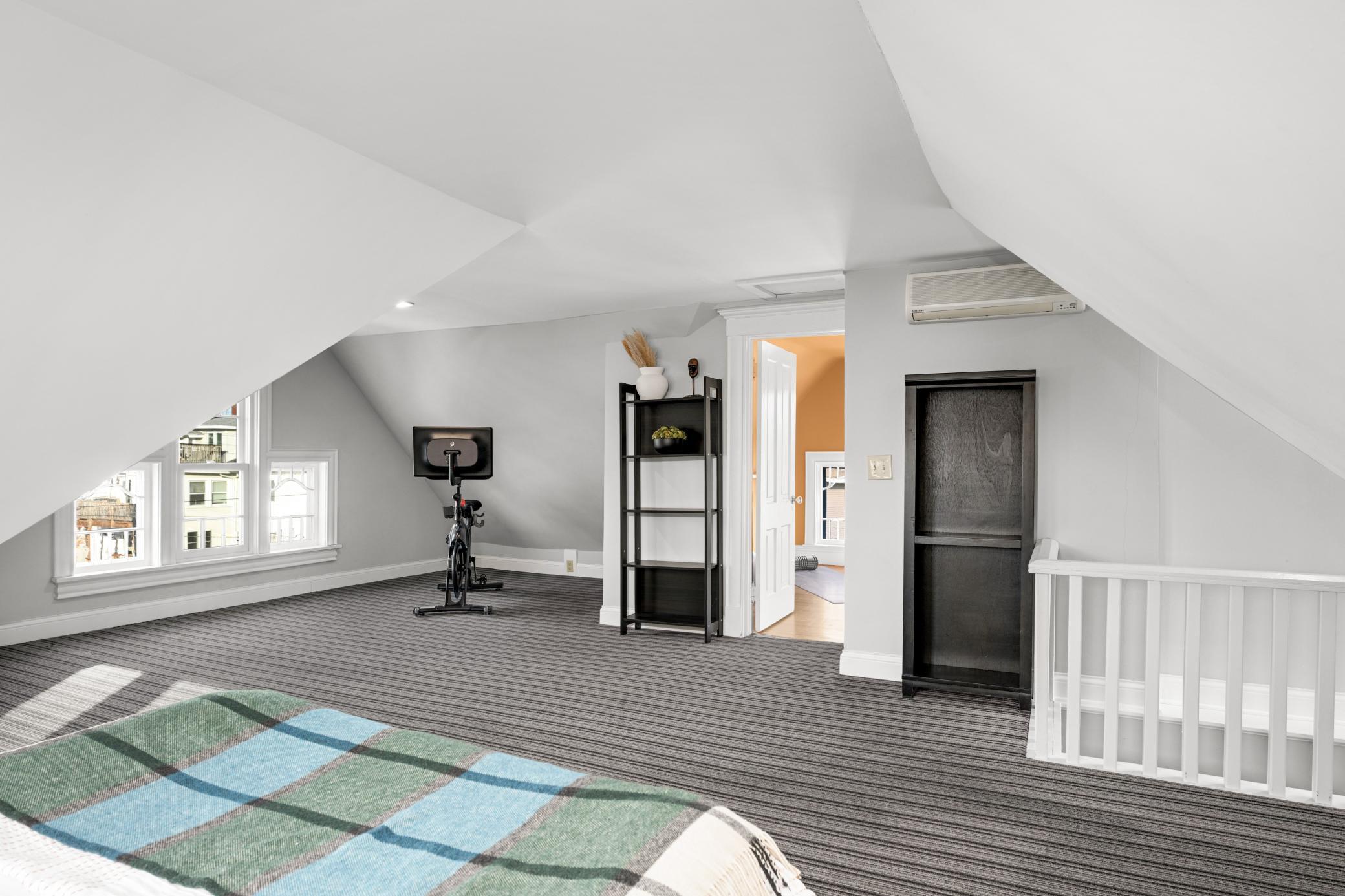 1715 W 31st Street