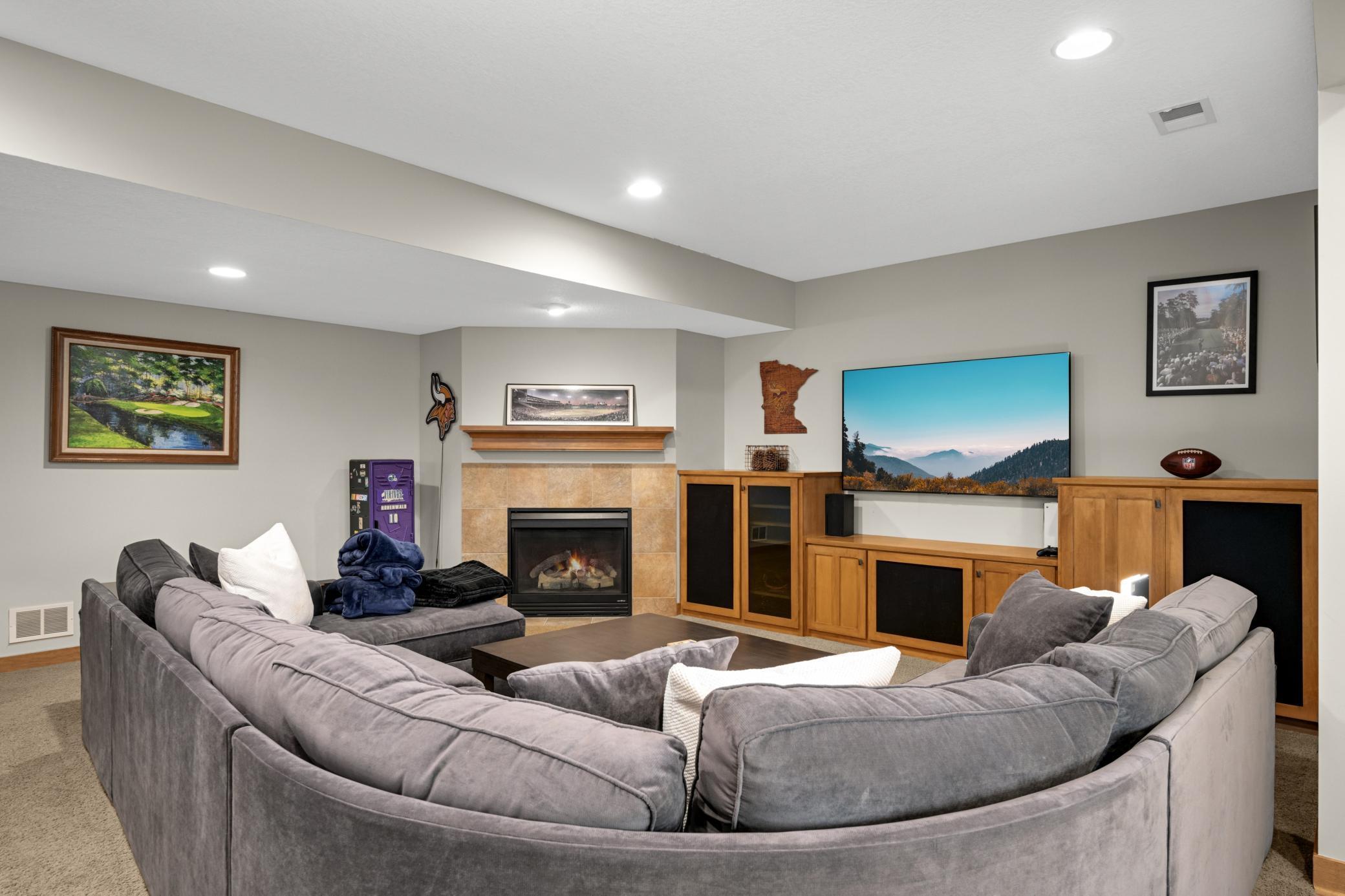 10590 Watersedge Lane