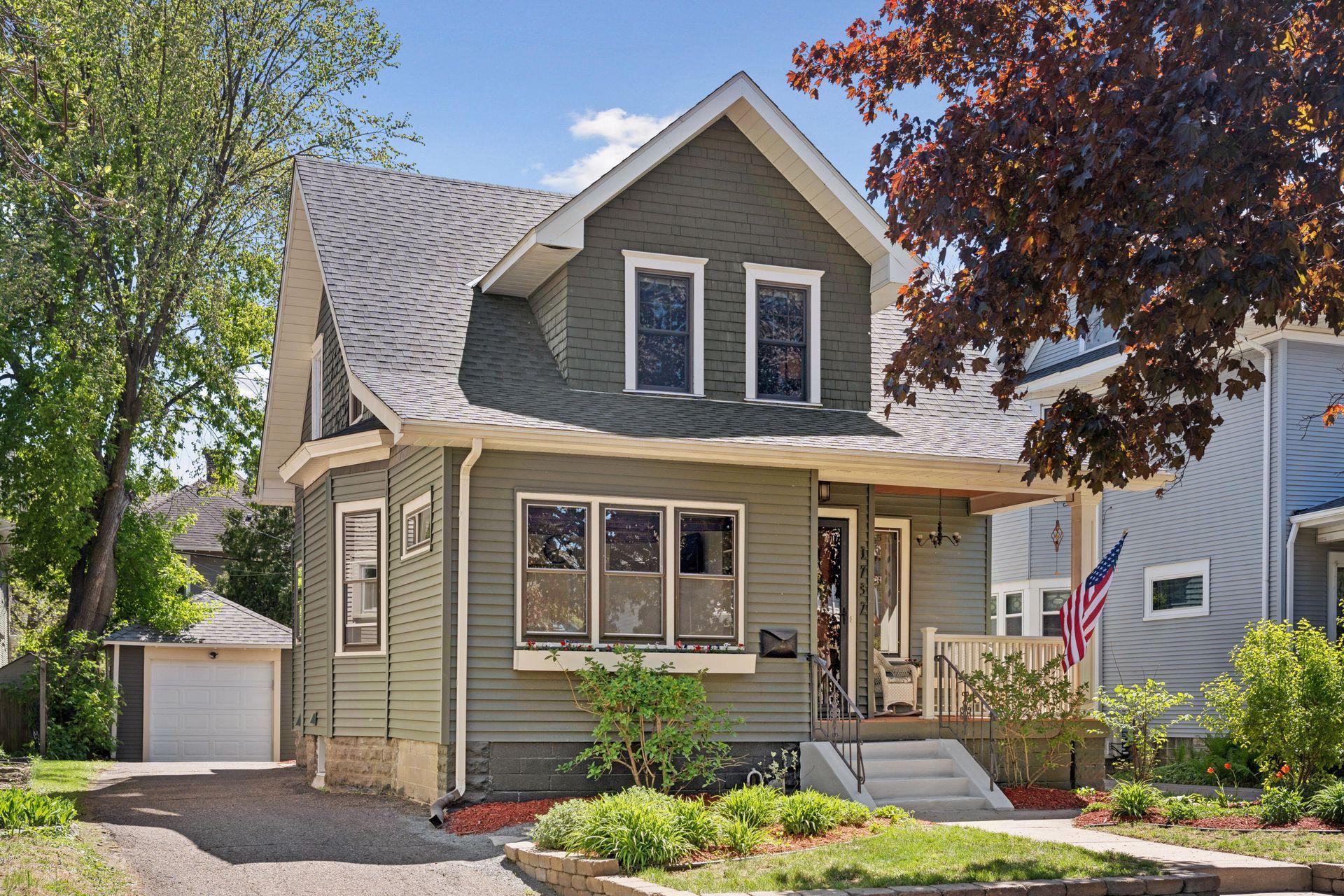 1732 Hague Avenue