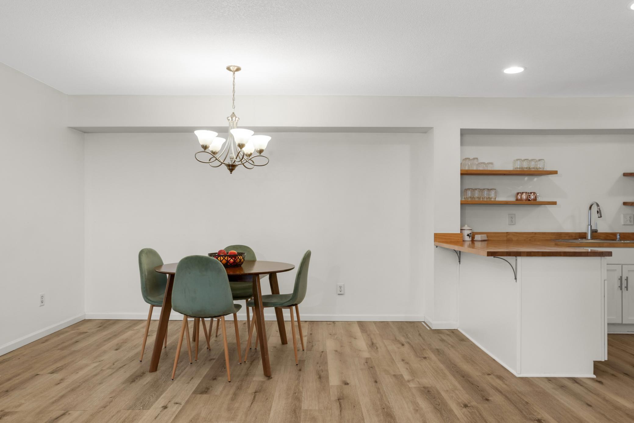 1390 Carling Drive Unit: 201