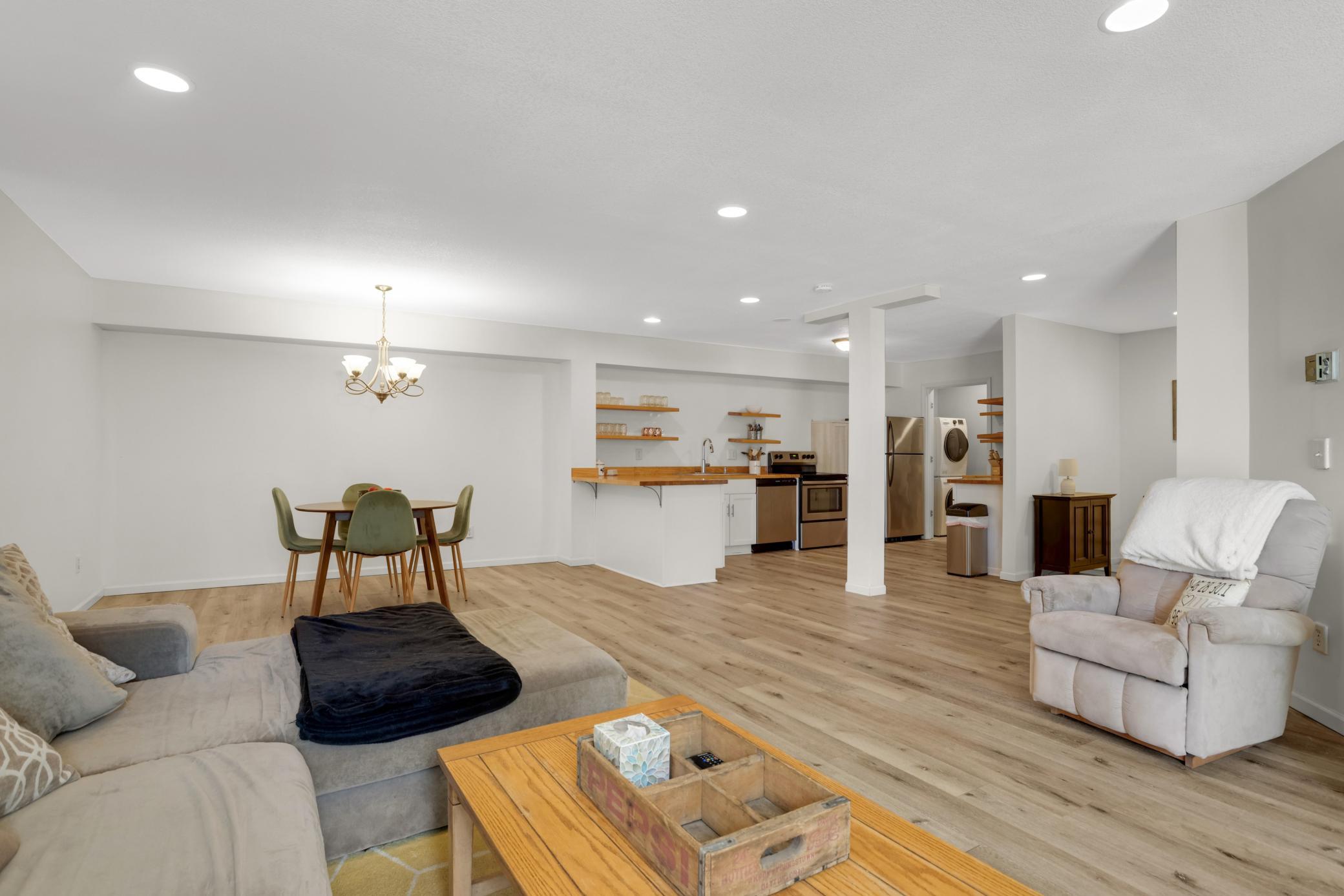 1390 Carling Drive Unit: 201