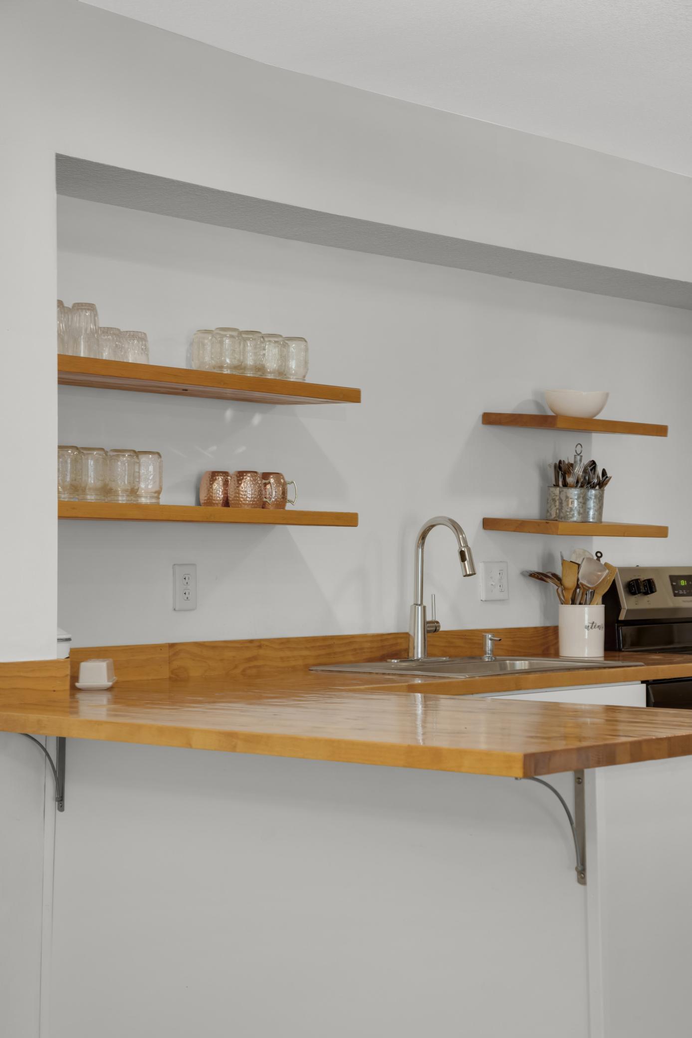 1390 Carling Drive Unit: 201