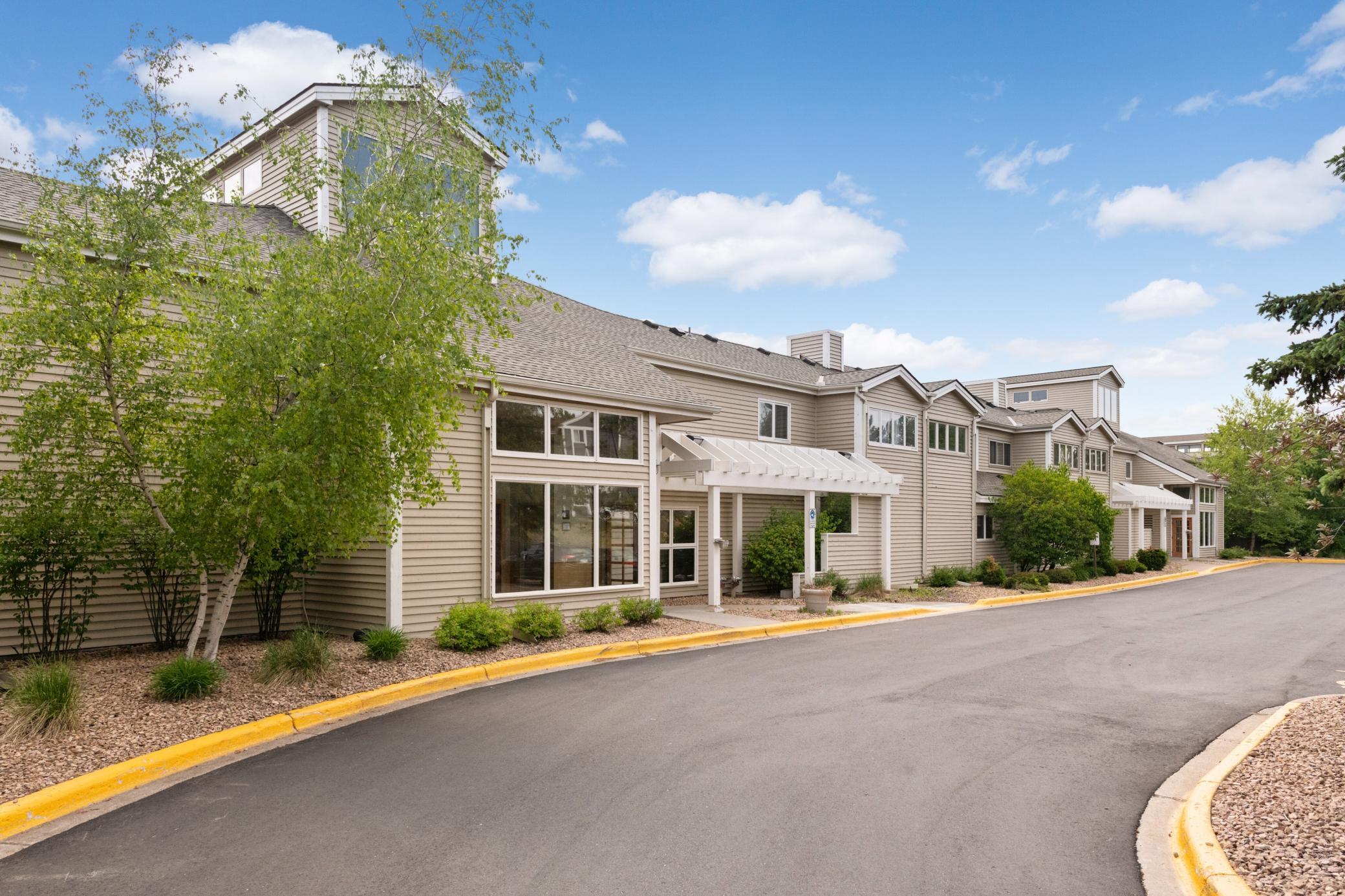 1390 Carling Drive Unit: 201