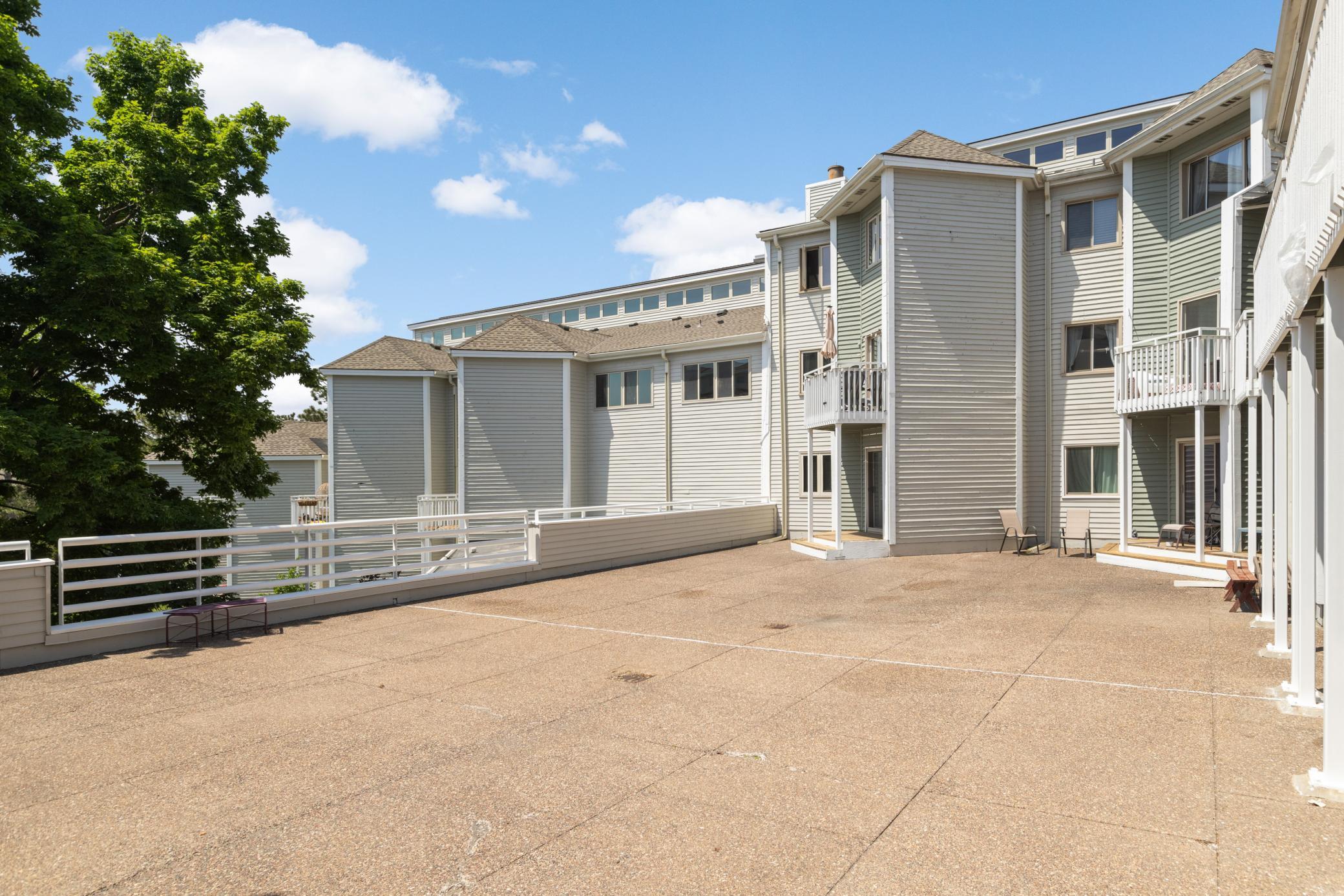 1390 Carling Drive Unit: 201