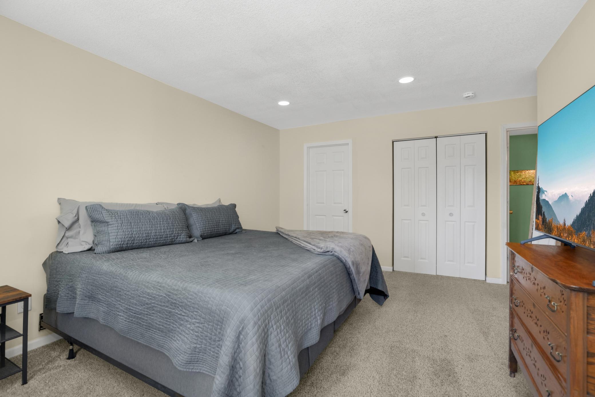 1390 Carling Drive Unit: 201